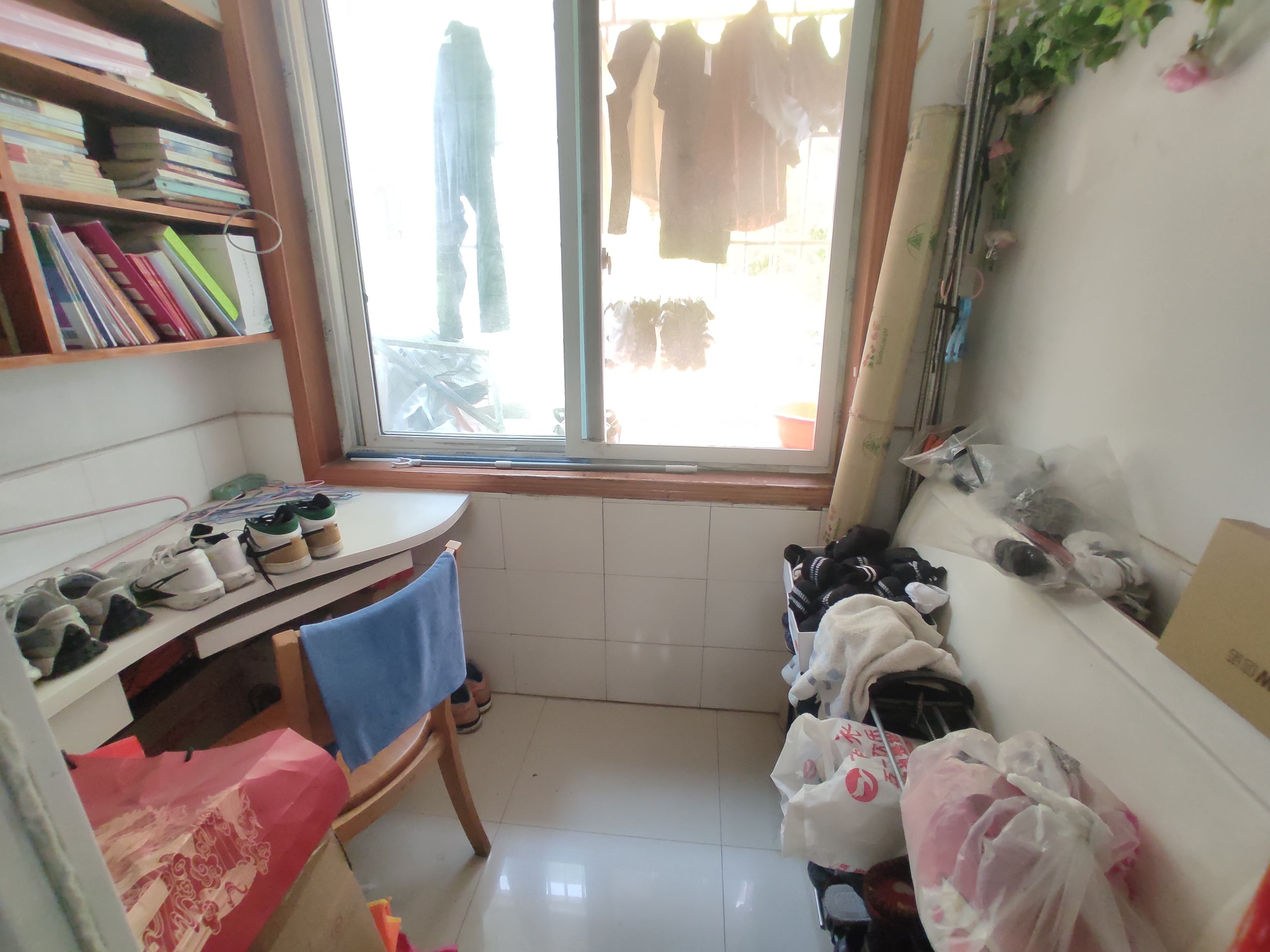 紫竹雅居.精装两房.步梯一楼.证件满二.看房方便