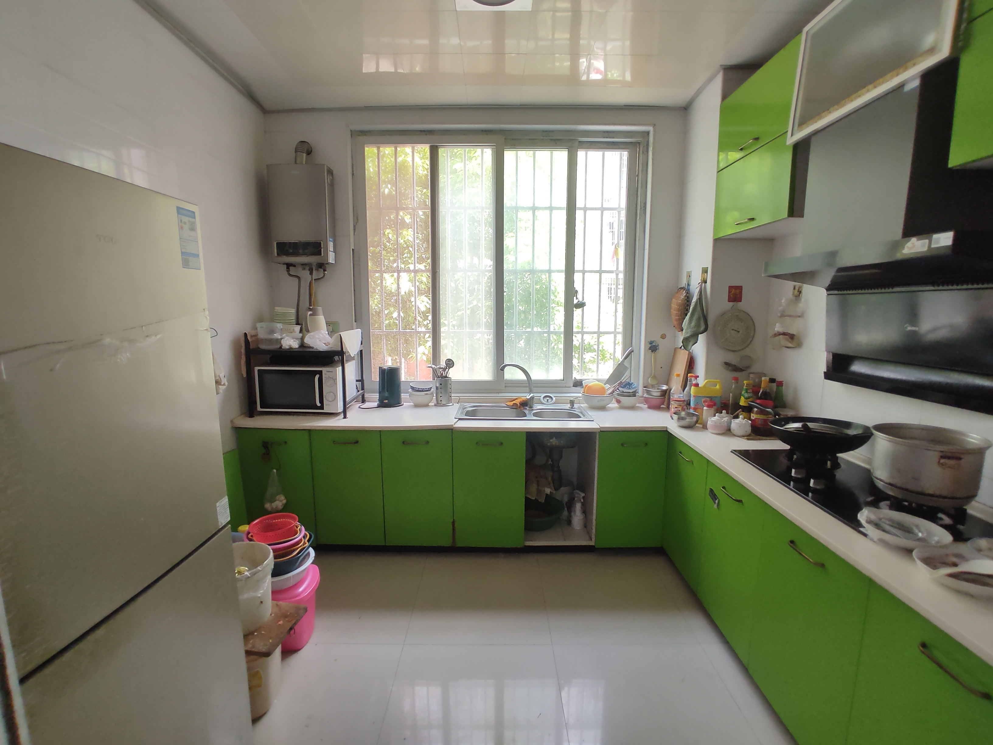 紫竹雅居.精装两房.步梯一楼.证件满二.看房方便