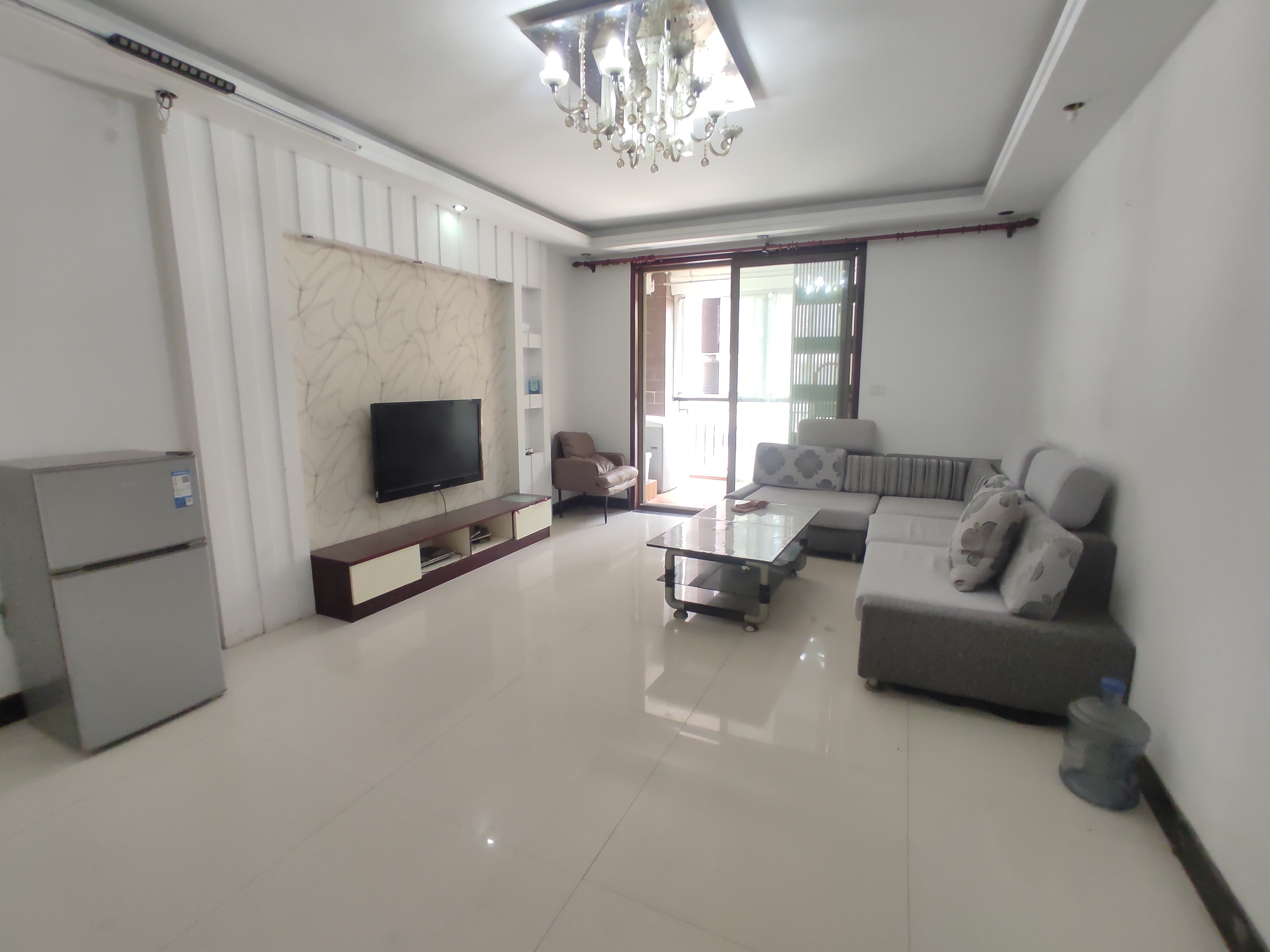 金诚花园.精装三房.看房方便