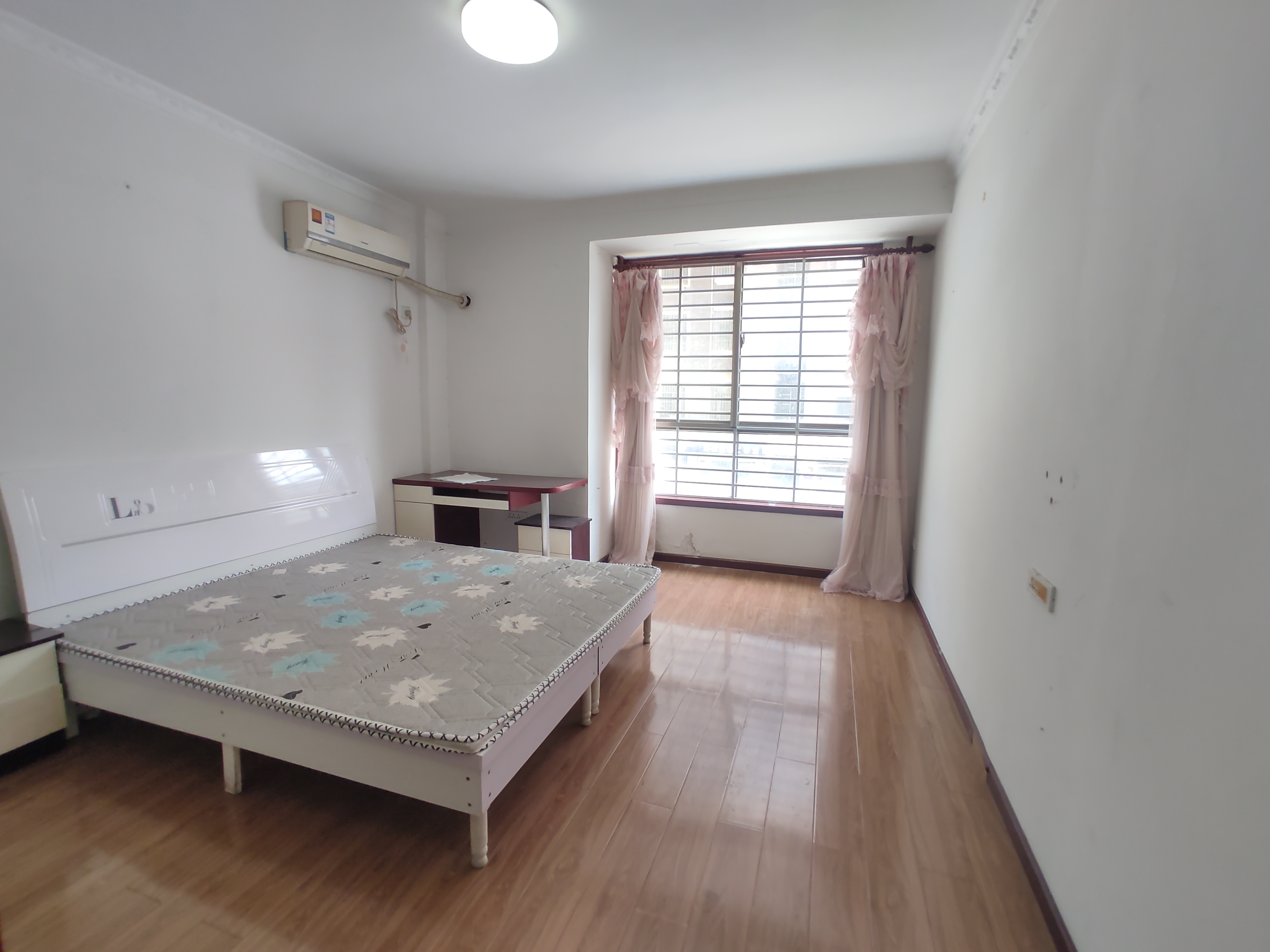 金诚花园.精装三房.看房方便