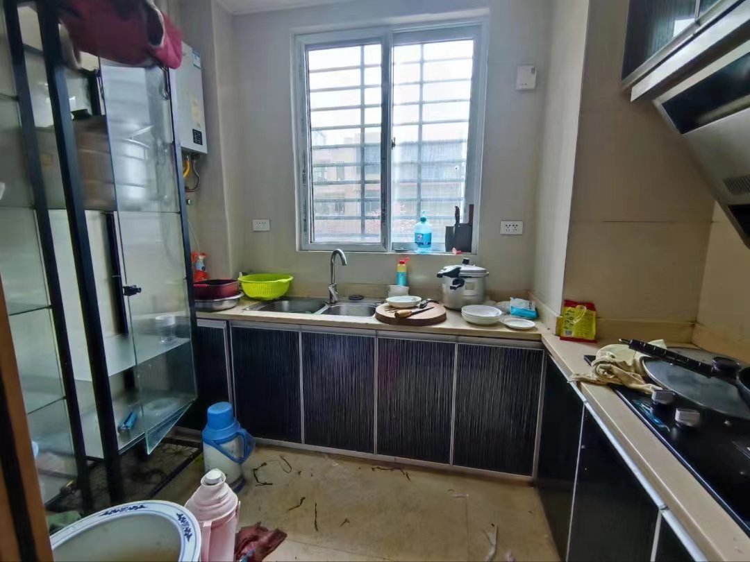 和合国际.精装三房.小区人车分流.看房方便