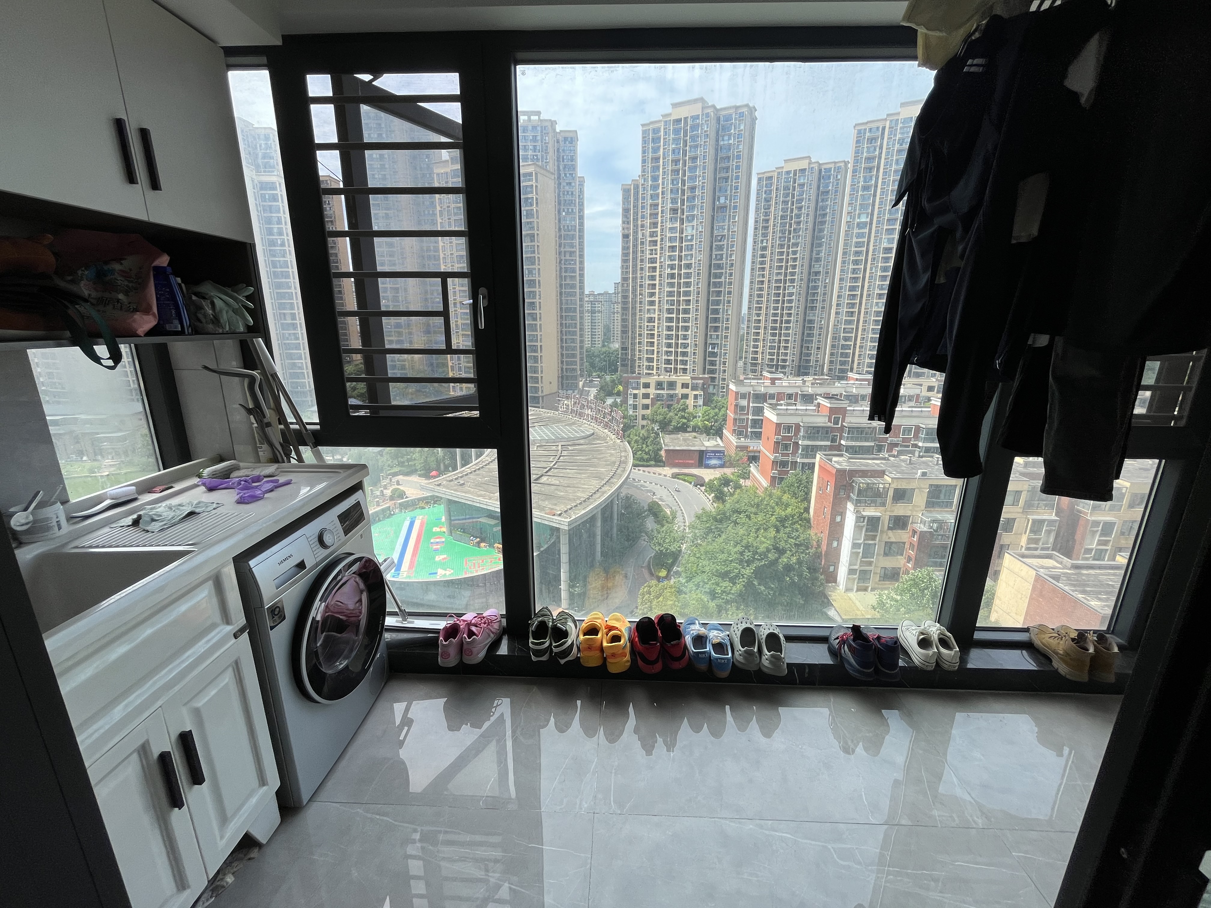 森林国际新装修全屋中央空调暖气片湖景房