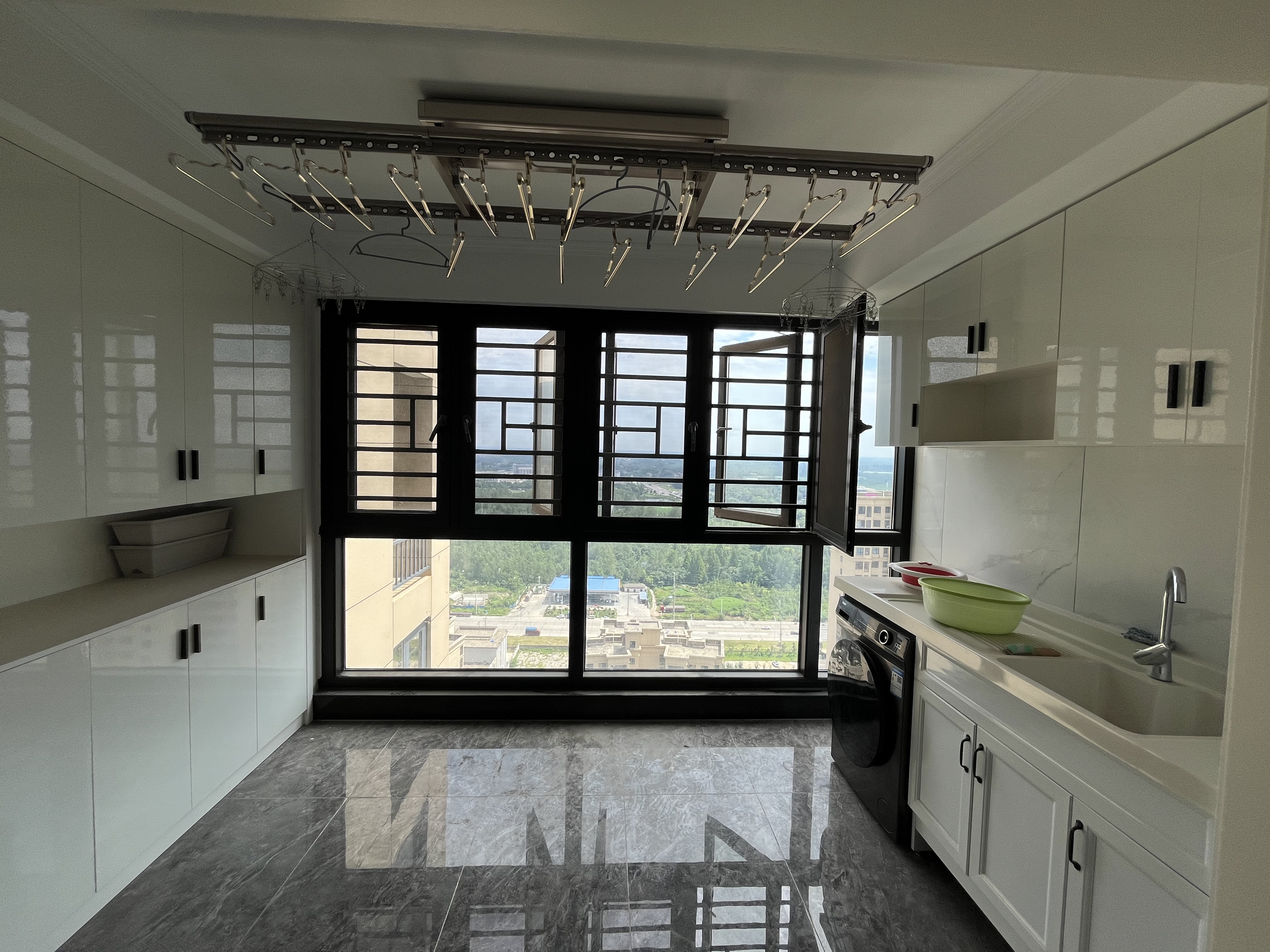 翡冷翠精装四房全屋中央空调好楼层看房方便