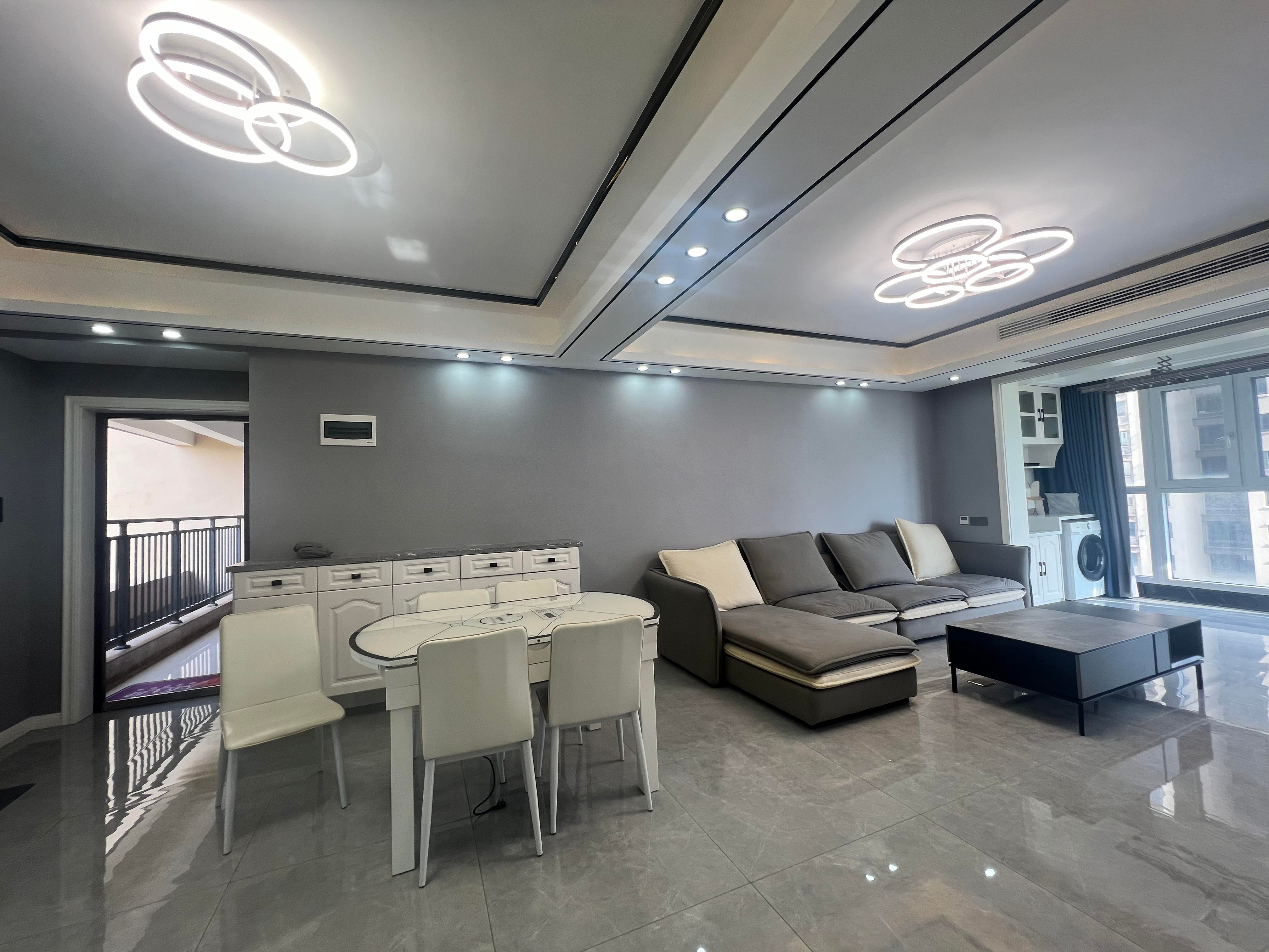 荣怀及第世家3室2厅2卫全新精装修家具家电全配拎包即住！