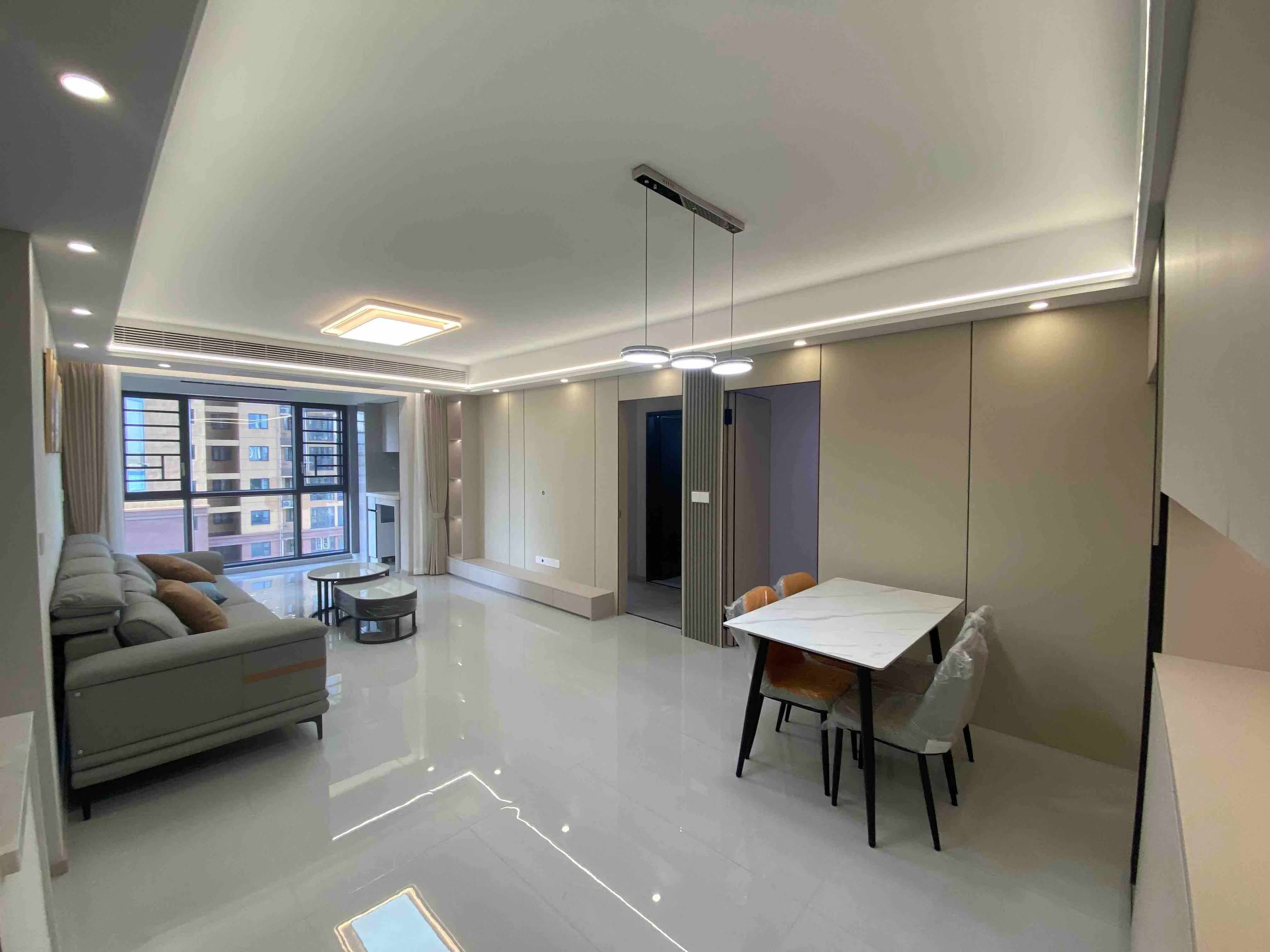 满庭春3室2厅2卫全新精装修优价出售！