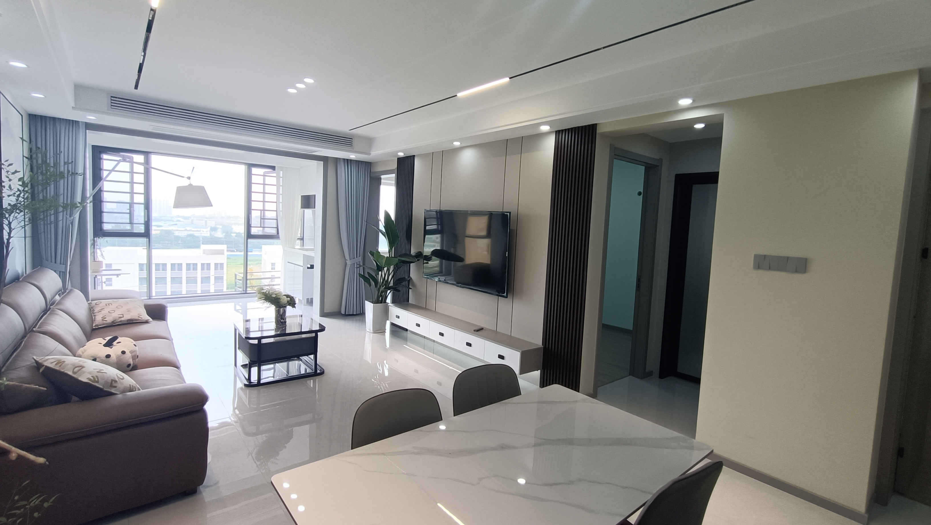 仙桃满庭春3室2厅1卫，全新精装修优价出售！机会难得！