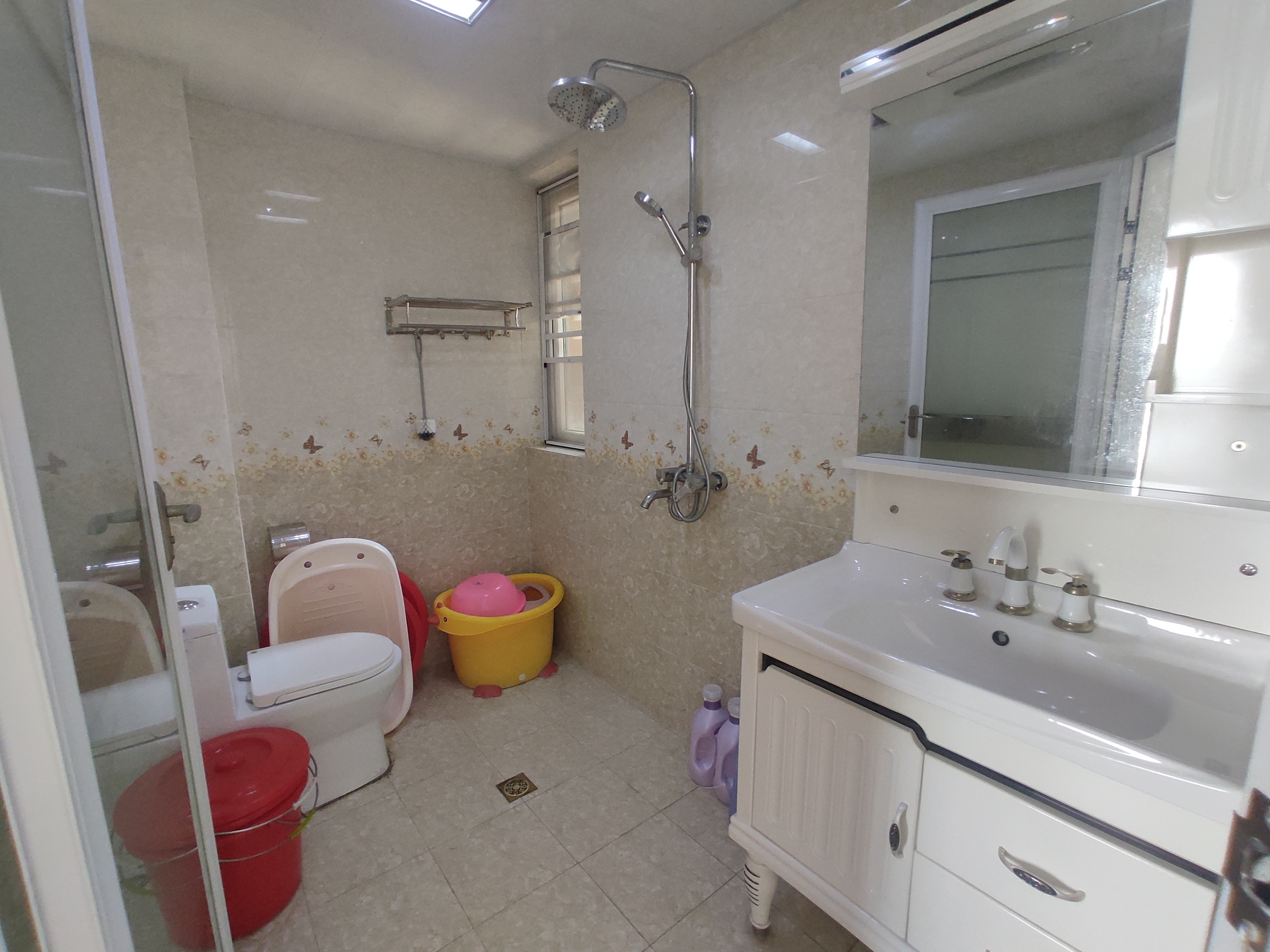 公园世家.精装三房边户.房子成色新.电梯好楼层.证件满二.看房约