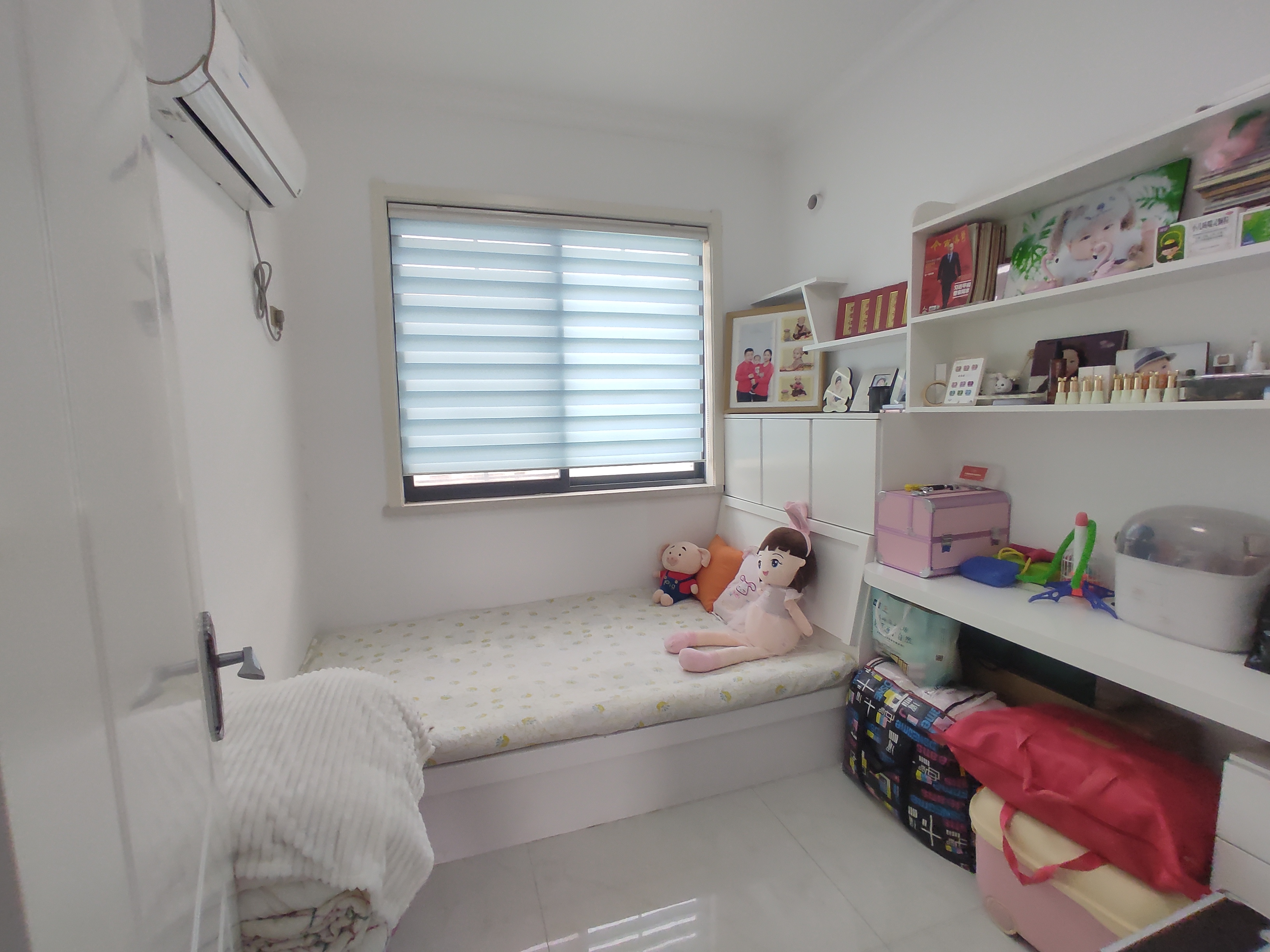 公园世家.精装三房边户.房子成色新.电梯好楼层.证件满二.看房约