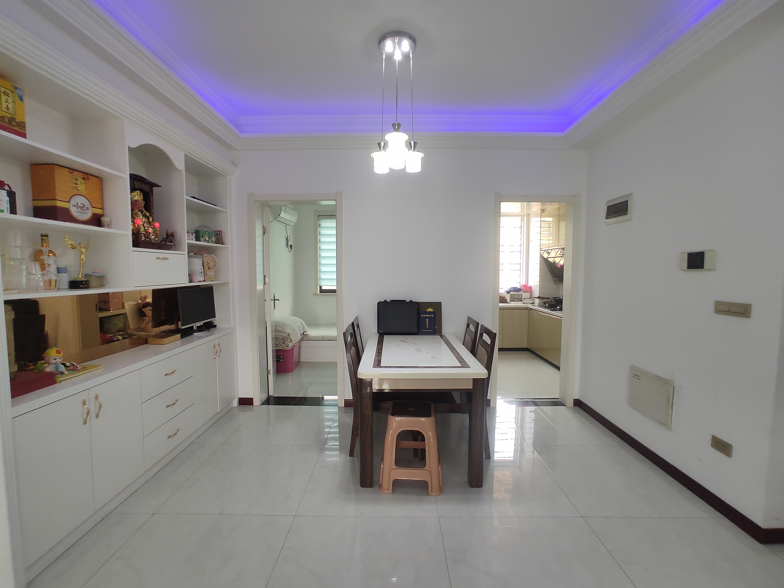 公园世家.精装三房边户.房子成色新.电梯好楼层.证件满二.看房约