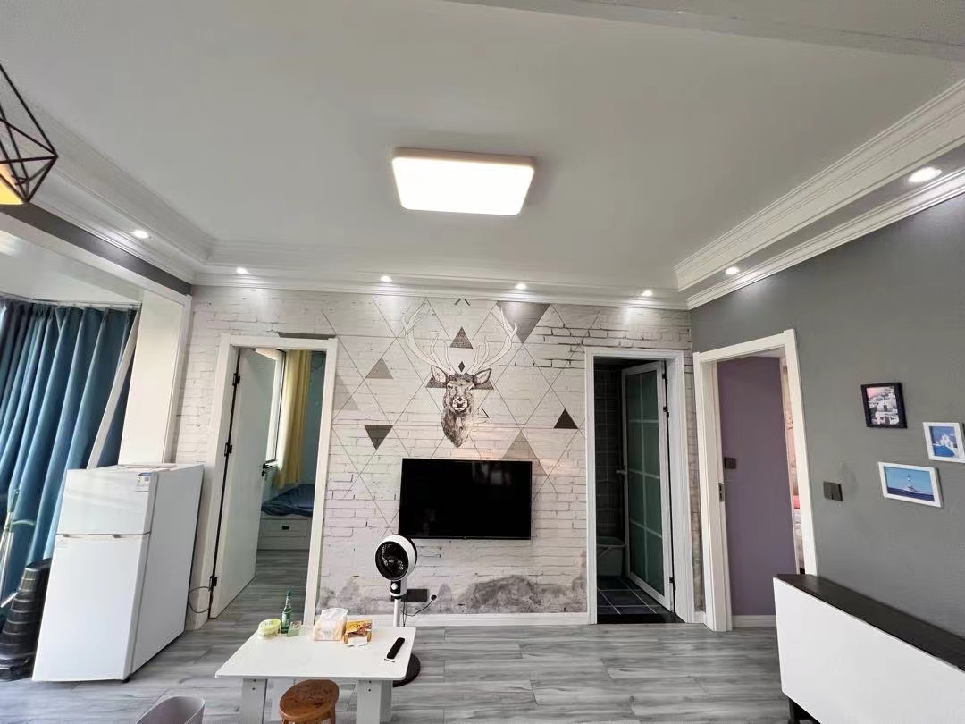 荣怀极第世家.精装两房.证件满二.看房方便