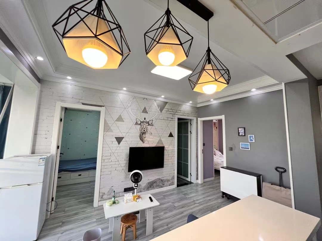 荣怀极第世家.精装两房.证件满二.看房方便