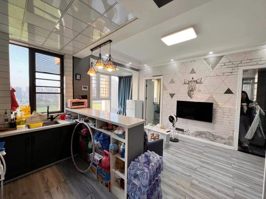 荣怀极第世家.精装两房.证件满二.看房方便