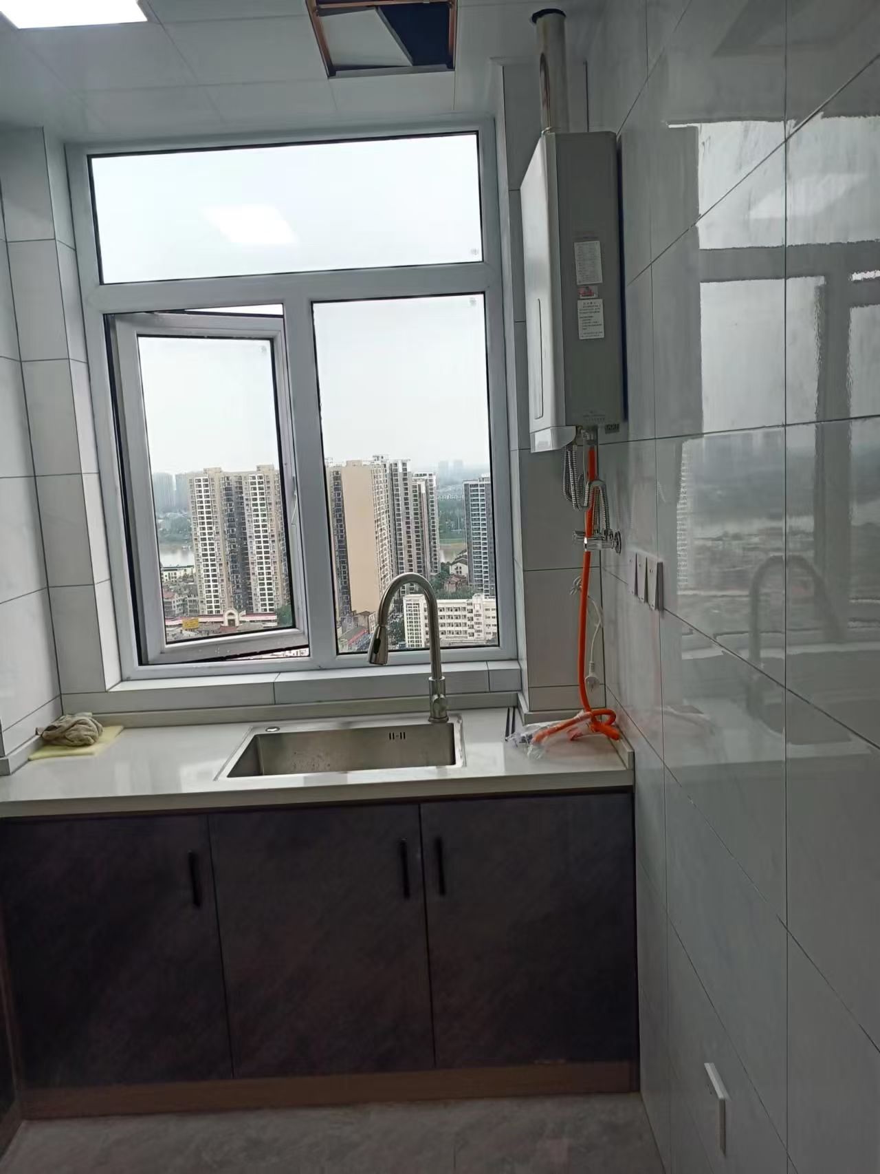 COCO天街.精装一室一厅出租.钥匙看房