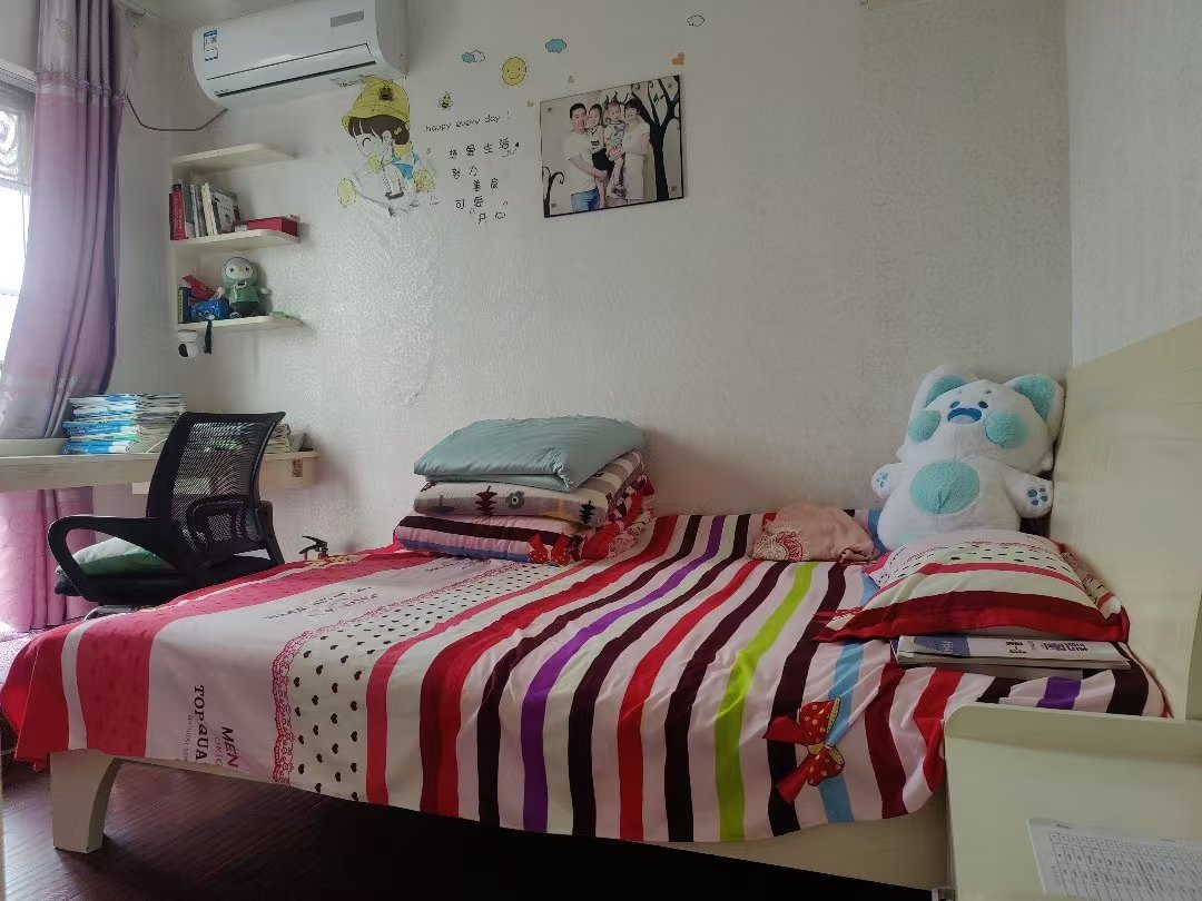 福星城.精装三房.看房方便.证件满二