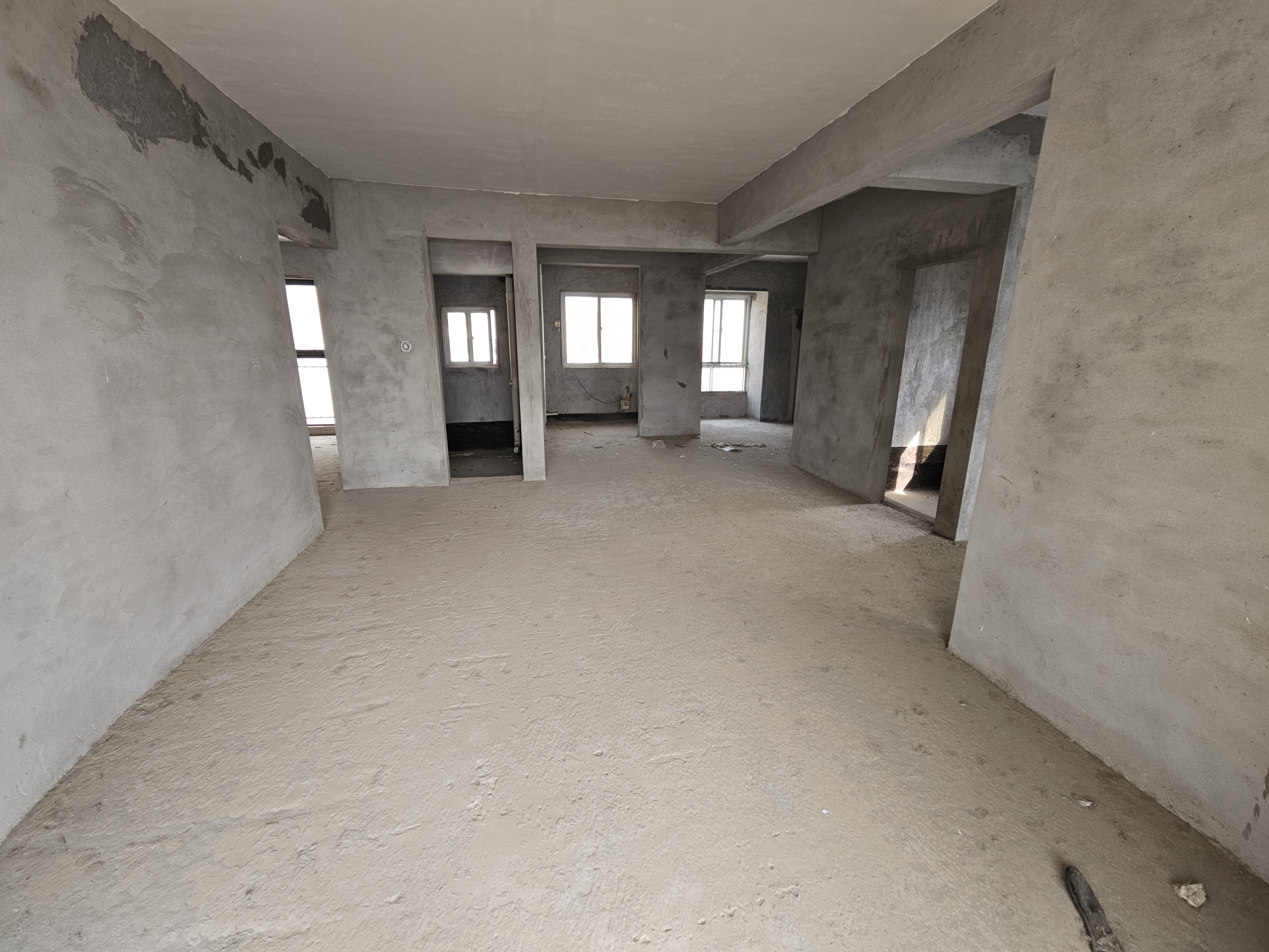 鸿昇现代城毛坯好户型新妇幼对面诚意出售楼层视野好