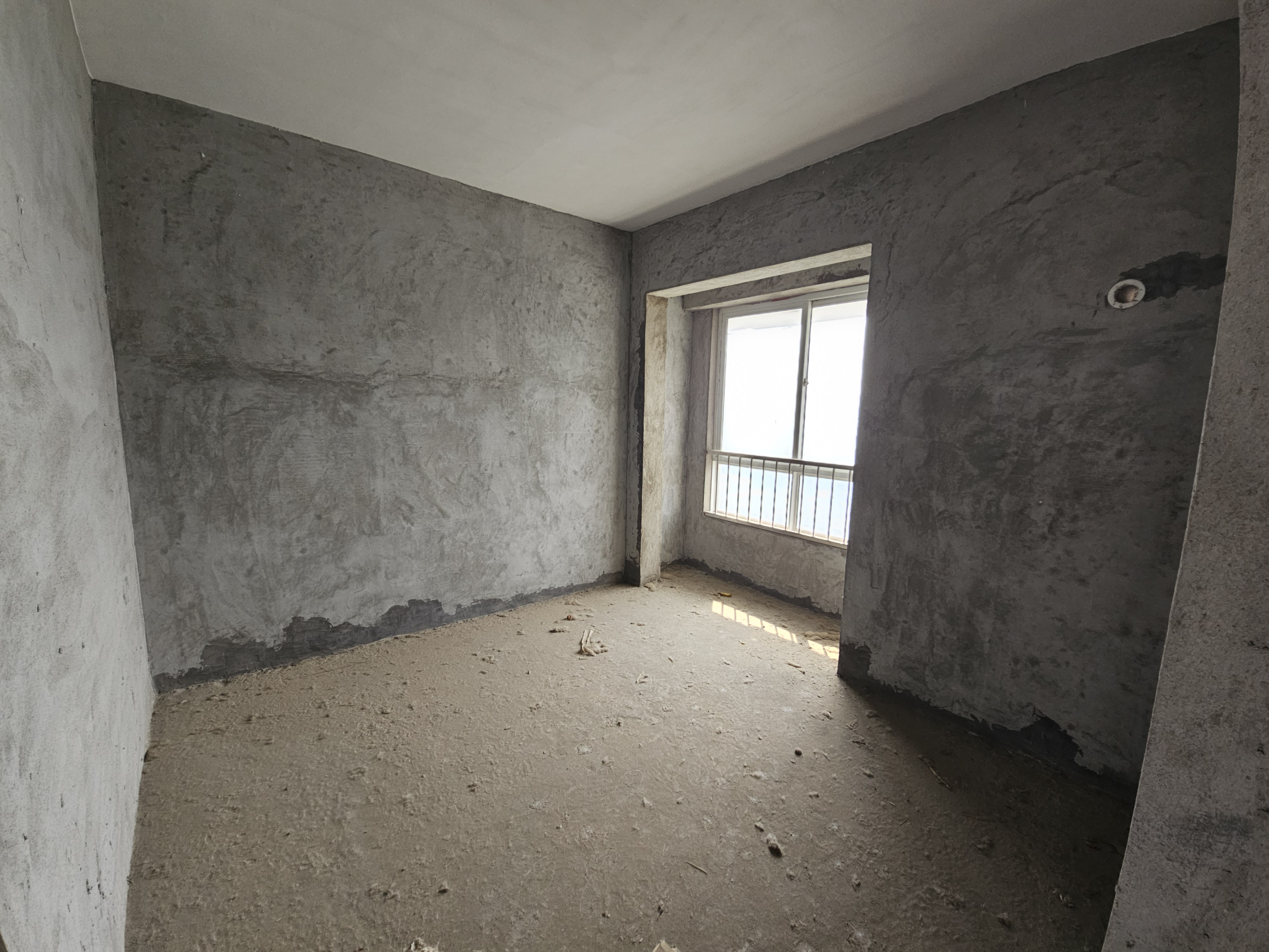 鸿昇现代城毛坯好户型新妇幼对面诚意出售楼层视野好