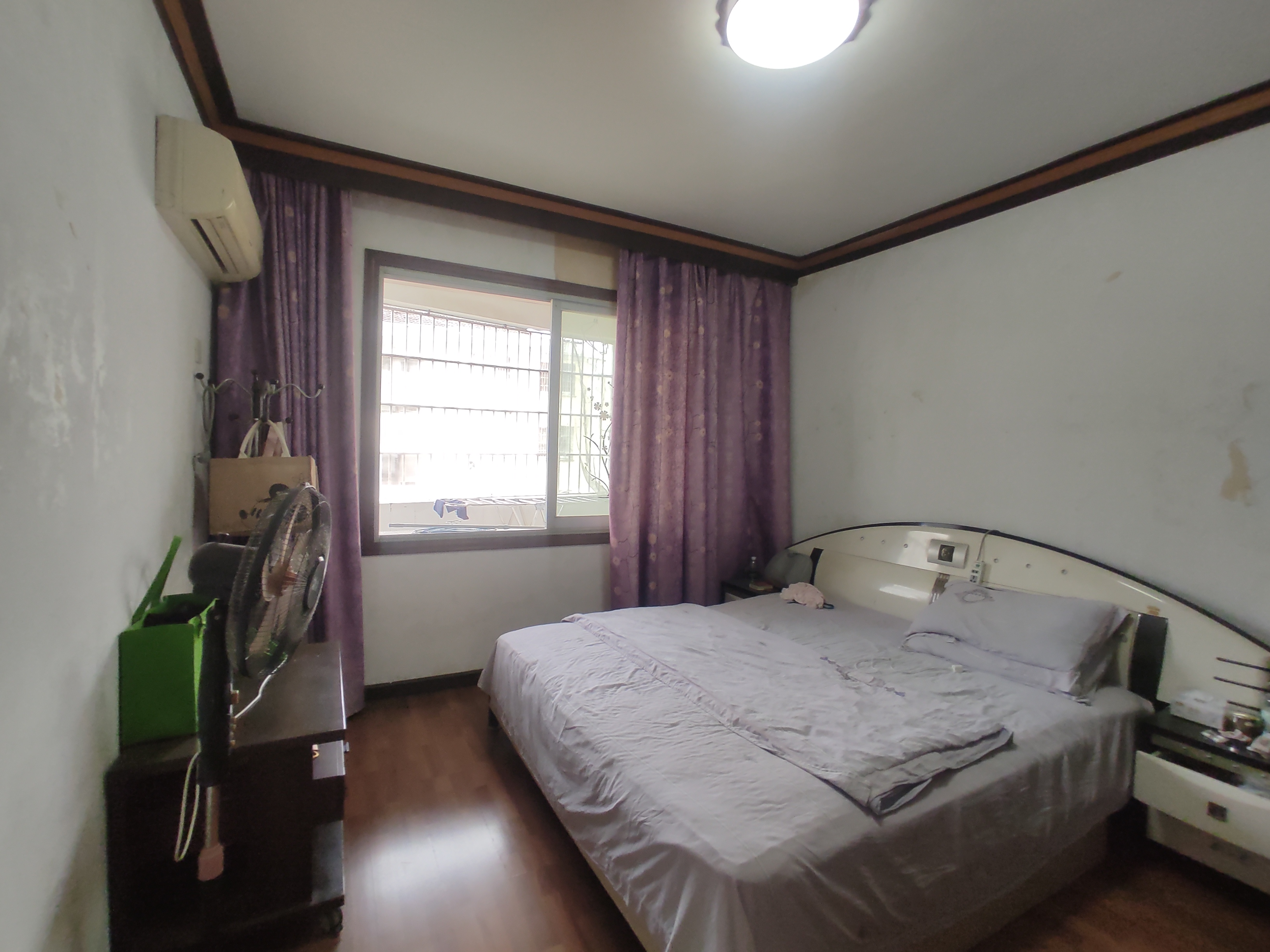 德政园枫丹苑.精装三房.证件满二.看房方便