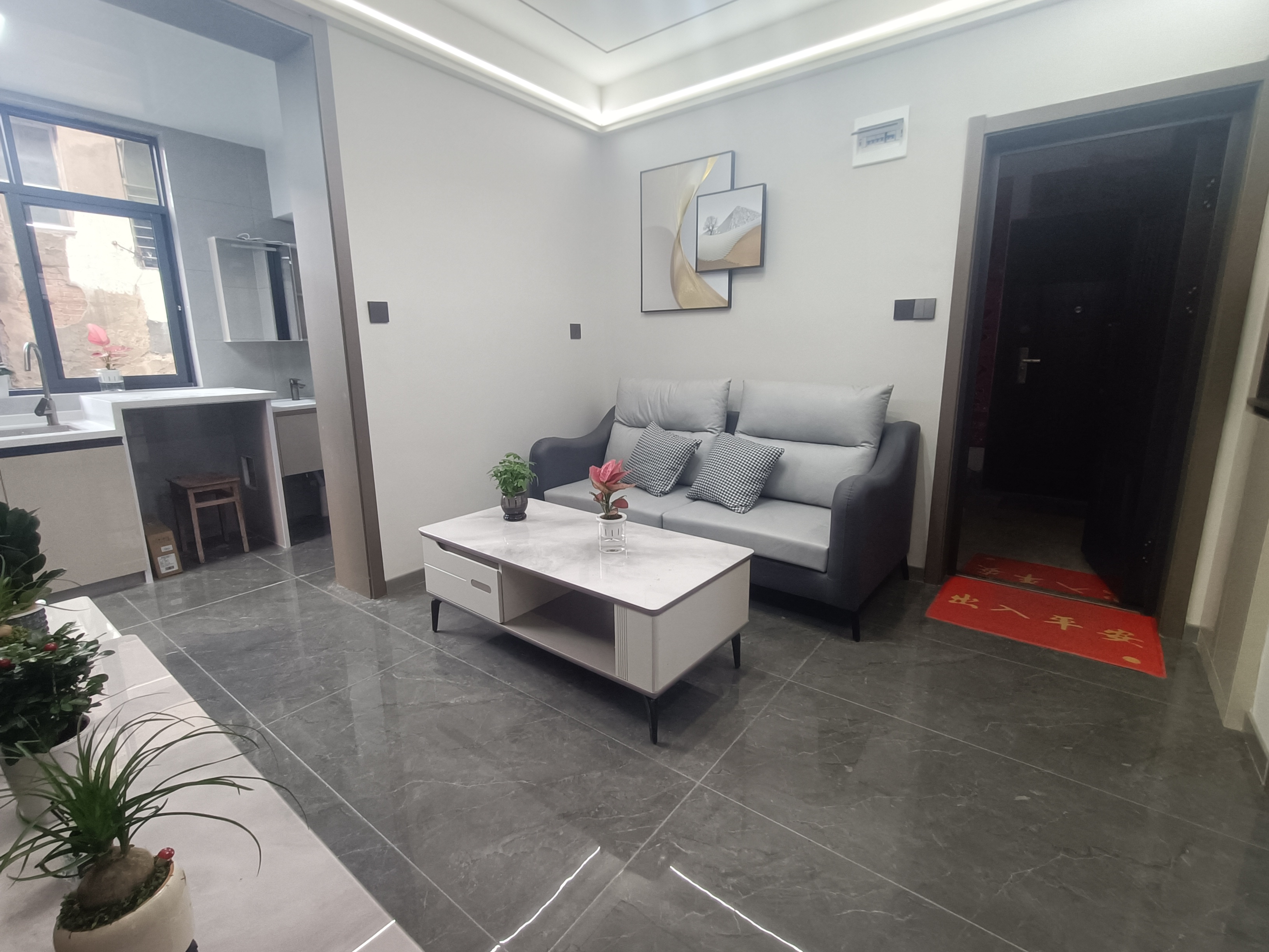 实验晓学旁3室2厅精装修中间楼层26.8万优价出售！