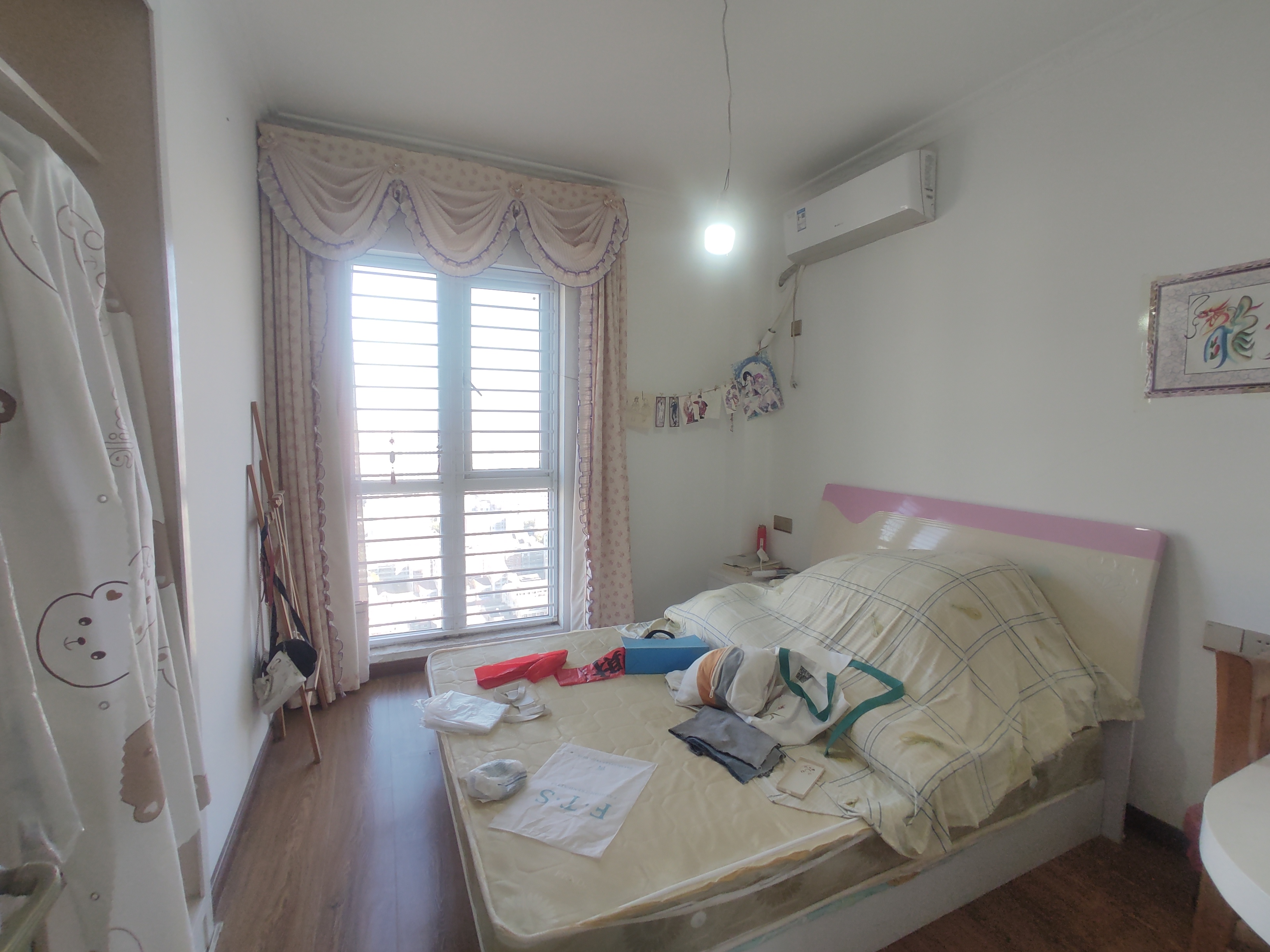 福星城.精装三房边户.送路户花园.证件满五.看房有钥匙