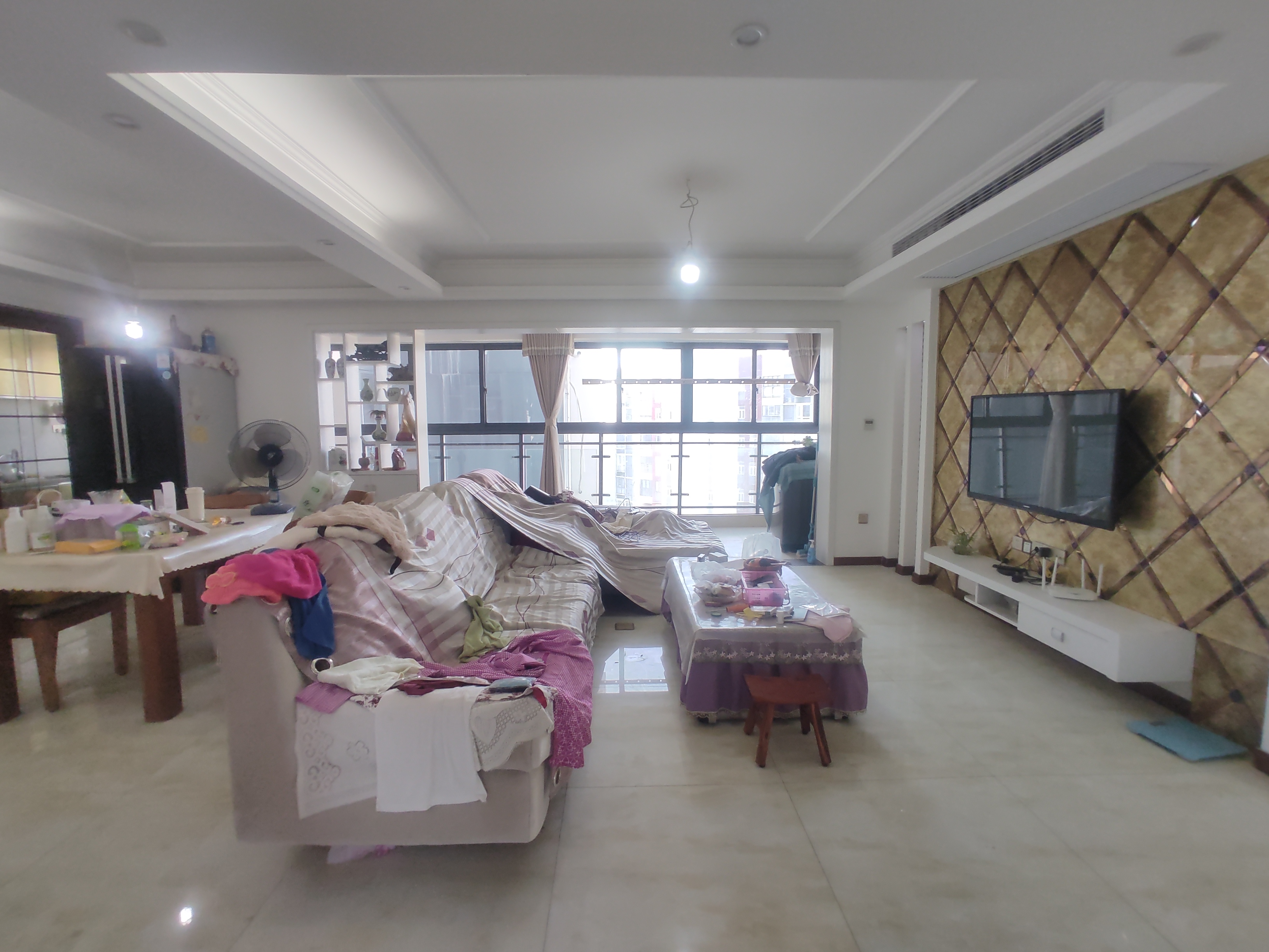 福星城.精装三房边户.送路户花园.证件满五.看房有钥匙