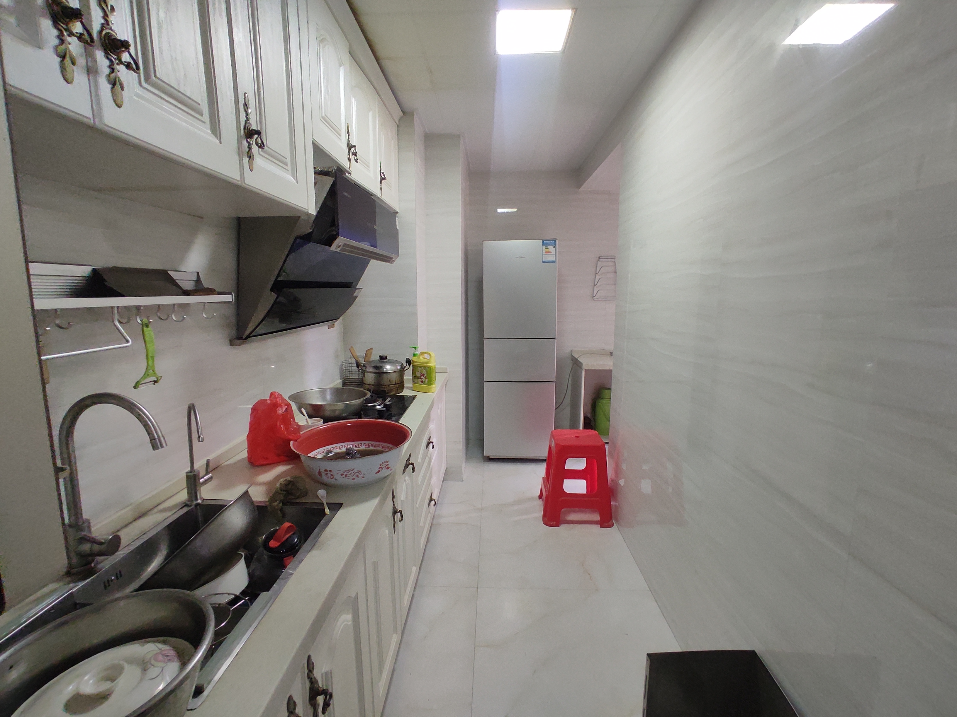 元泰未来城.精装三房两位.证件满二.看房有钥匙