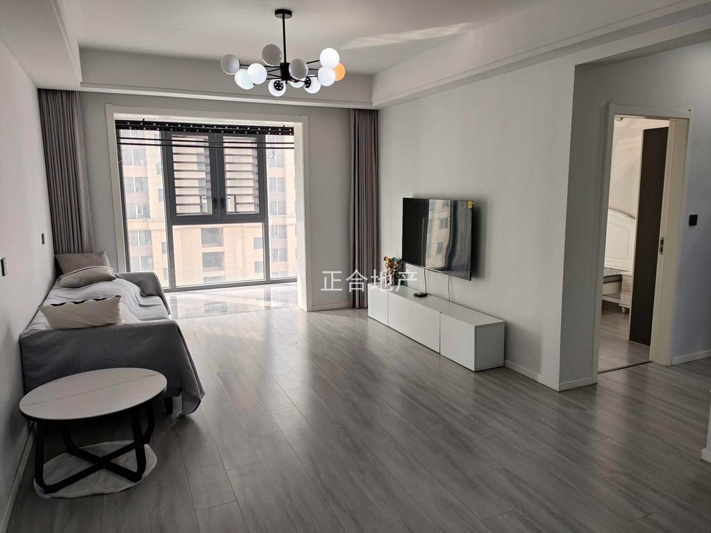 森林国际翡冷翠  全新装修  诚心卖