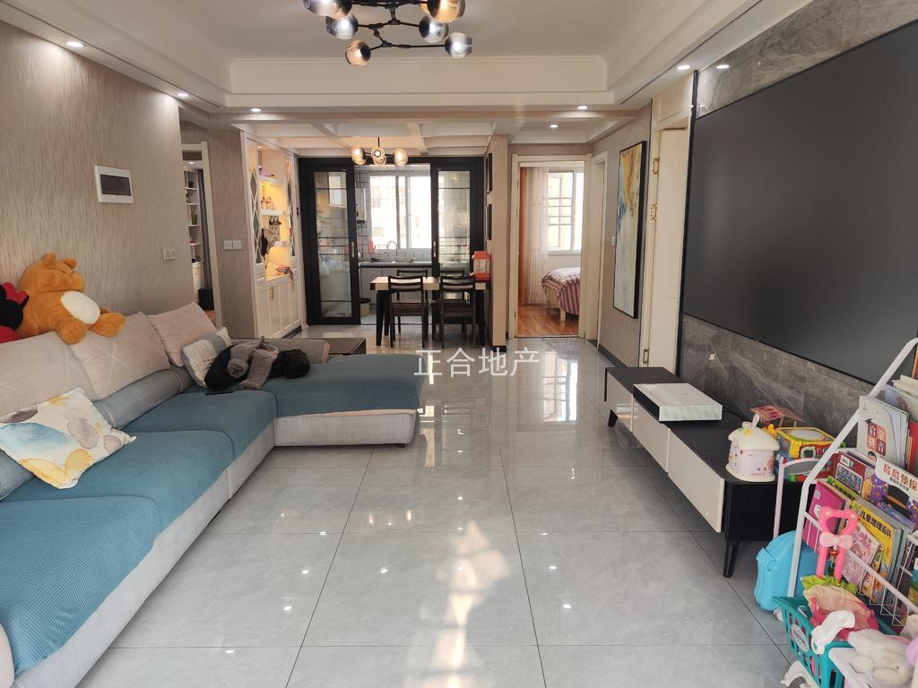 锦绣江山    城西园林小区    送车位