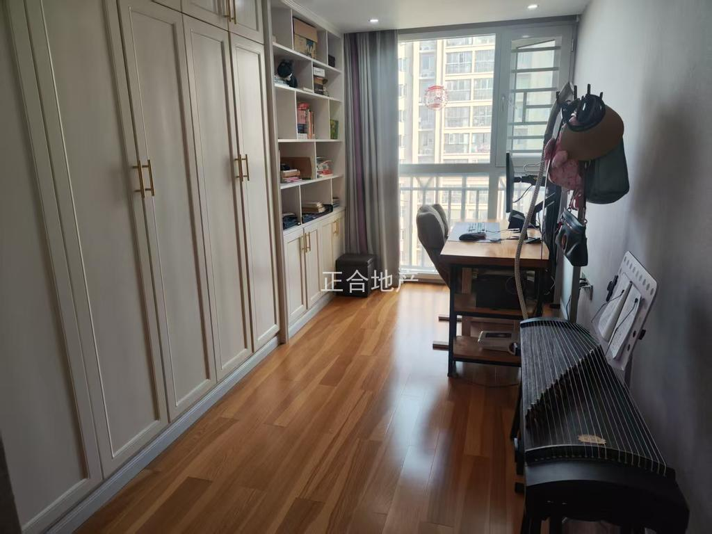 锦绣江山城西园林小区送车位