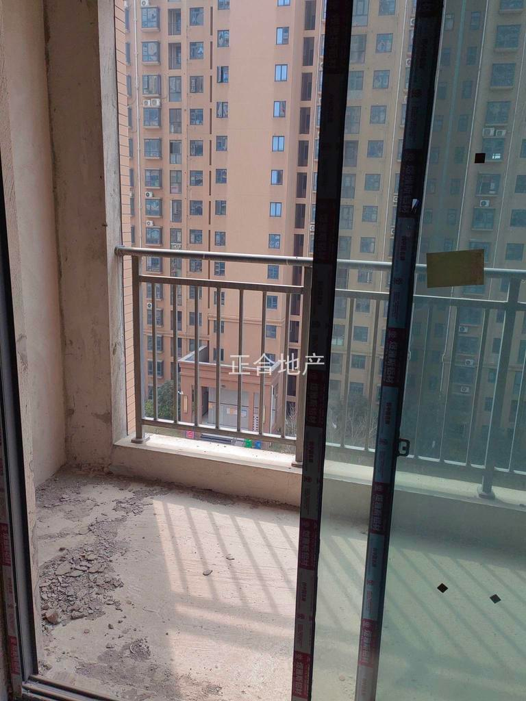 时代天骄三字头房价毛坯出售