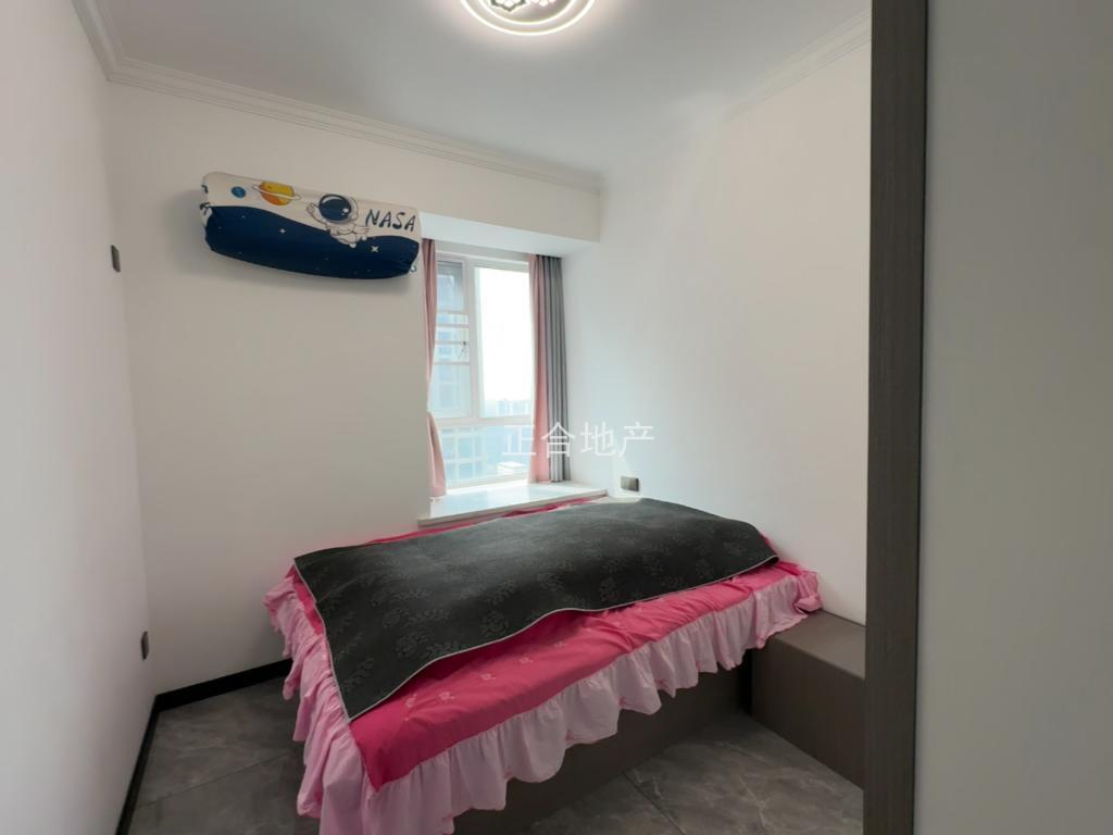 风和日丽九年义务书包房精装满二