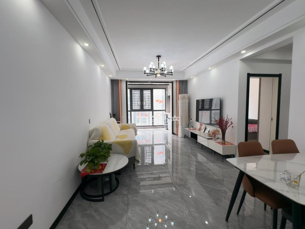 风和日丽   九年义务书包房  精装满二