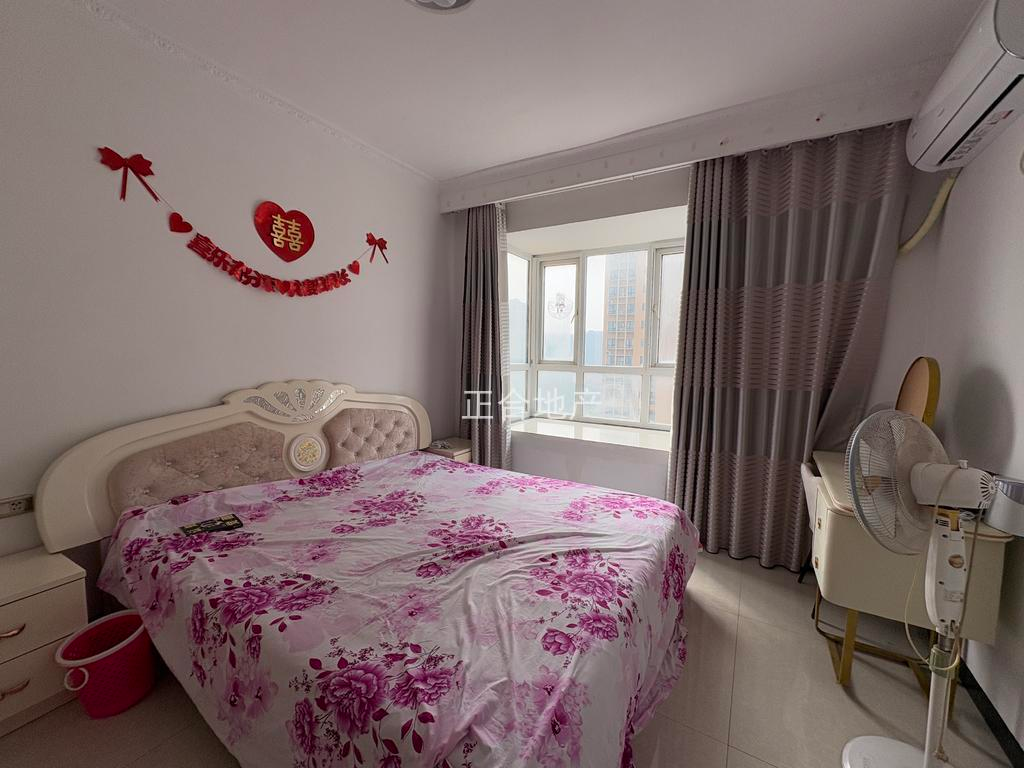 东城国际电梯精装修