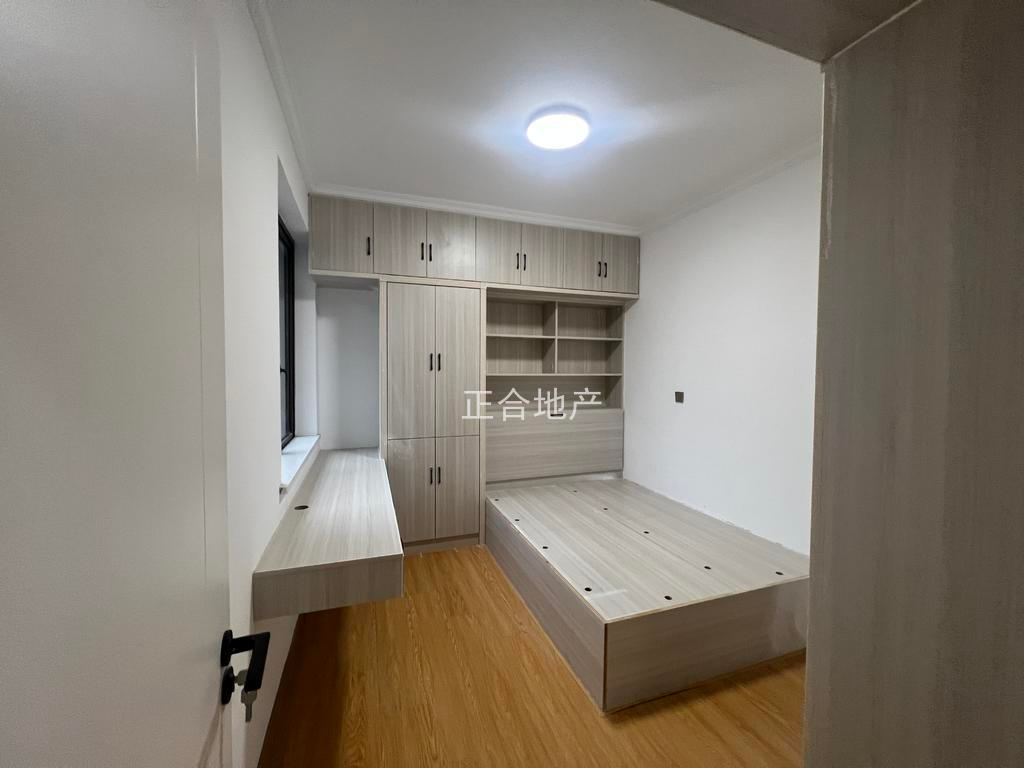 绿地华庭香格里拉精装修毛胚价