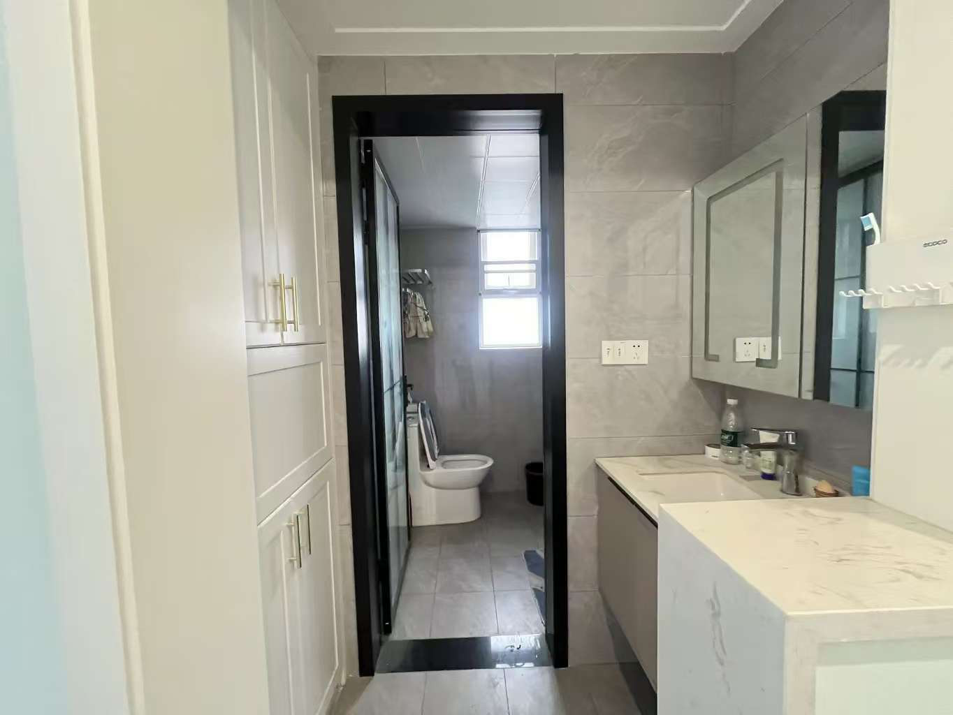 满庭春3室2厅2卫精装修保养完好优价出售！