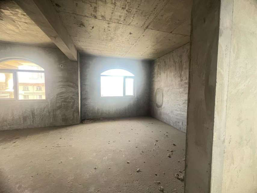 锦绣江山瑞园洋房3室2厅2卫全新毛坯房优价出售