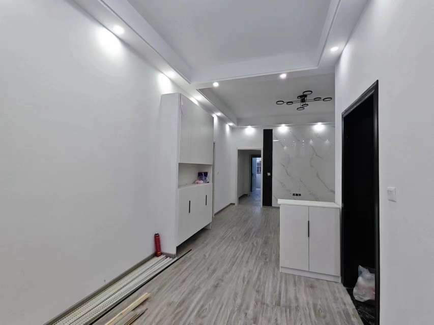 仙桃华宝小区4楼3室2厅房子保养完好优价出售!