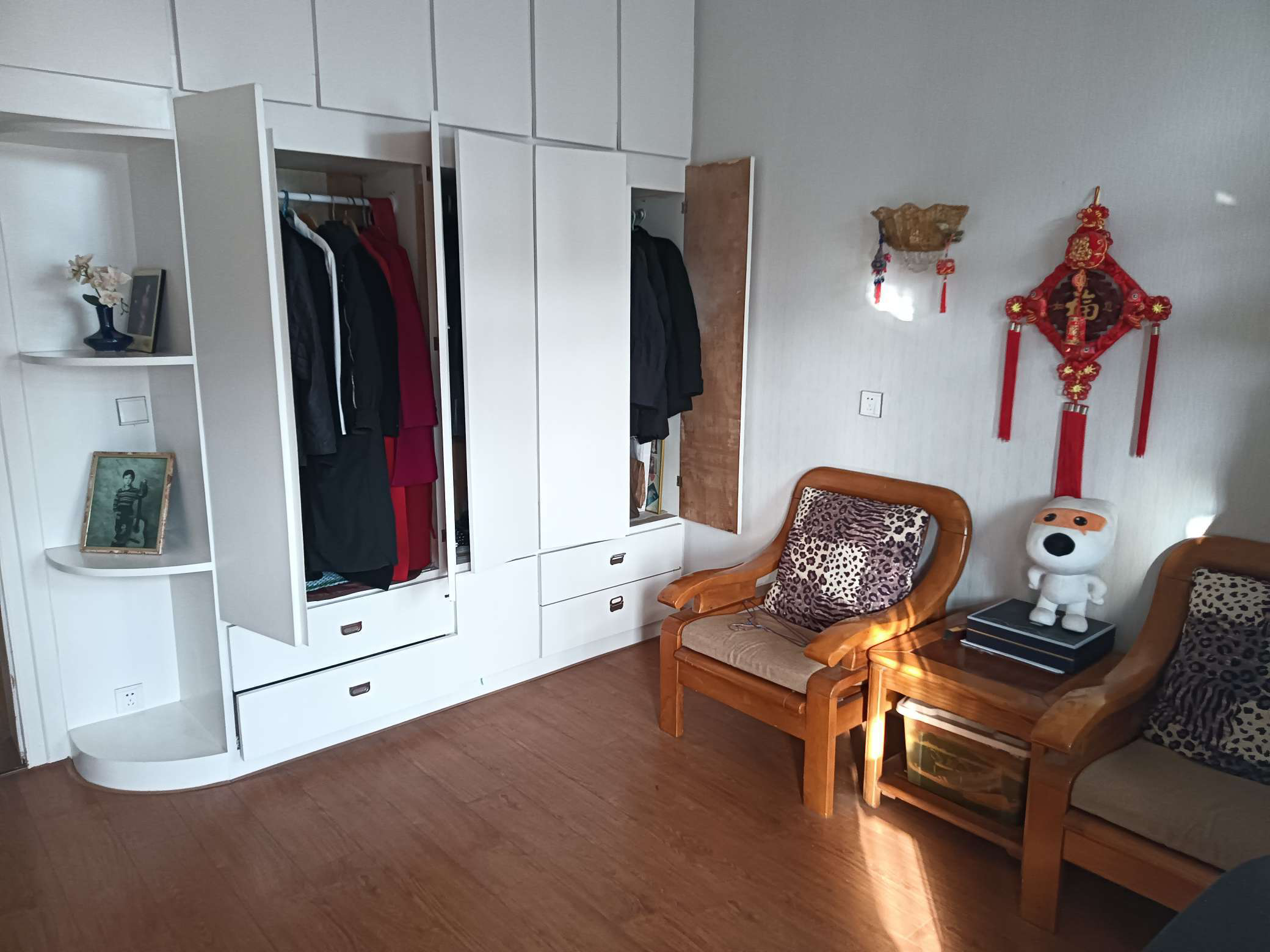 沙嘴财政局宿舍3室2厅精装修拎包即住小区有大院子停车特别方便！