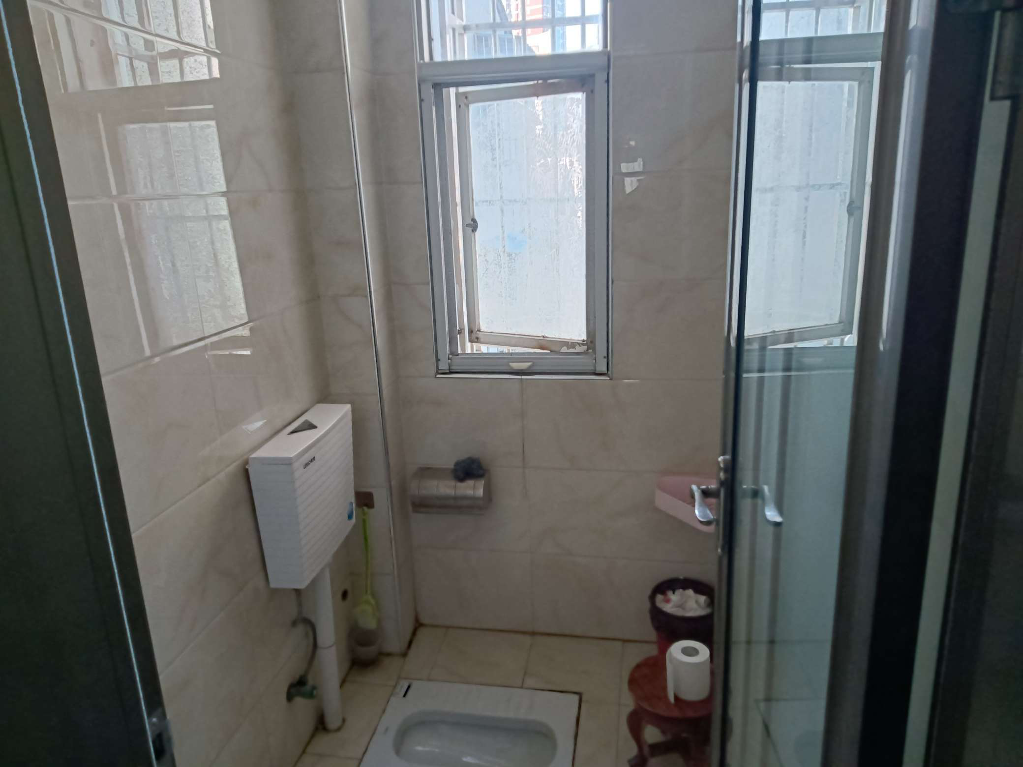 沙嘴财政局宿舍3室2厅精装修拎包即住小区有大院子停车特别方便！