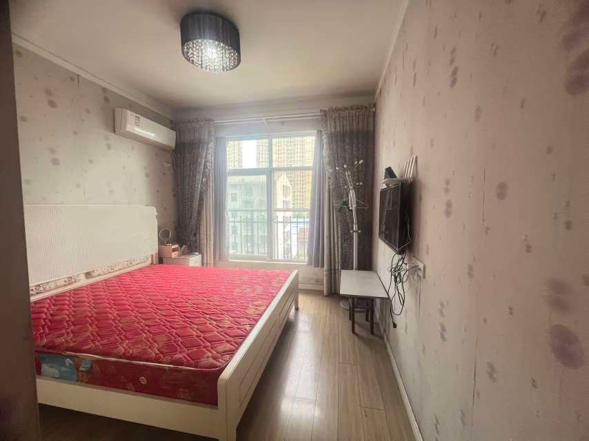 阳光田园国际电梯房电梯房3室2厅精装修拎包即住优价出售