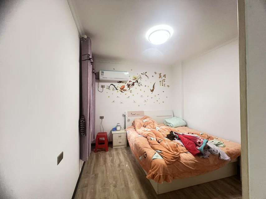 新城壹号洋房3室2厅1卫精装修优价出售！