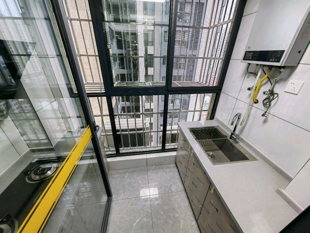 御景名邸1室1厅1卫精装修家具家电全配拎包即住！