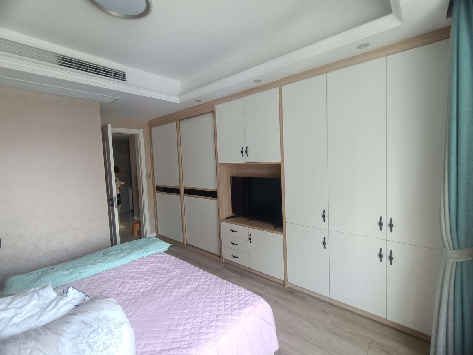 仙桃福星城3室2厅精装修保养完好家里很干净优价出租！