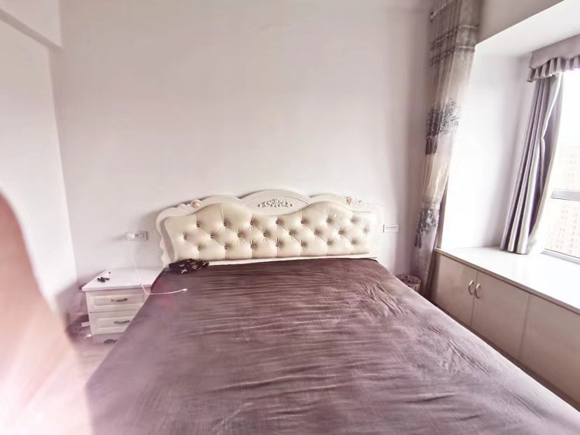 和合国际城4期2室2厅1卫精装修家具家电都有拎包即住！