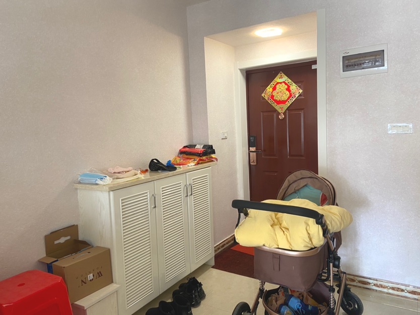 森林国际城2室2厅1卫精装修家具家电全配保养完好！优价出租！