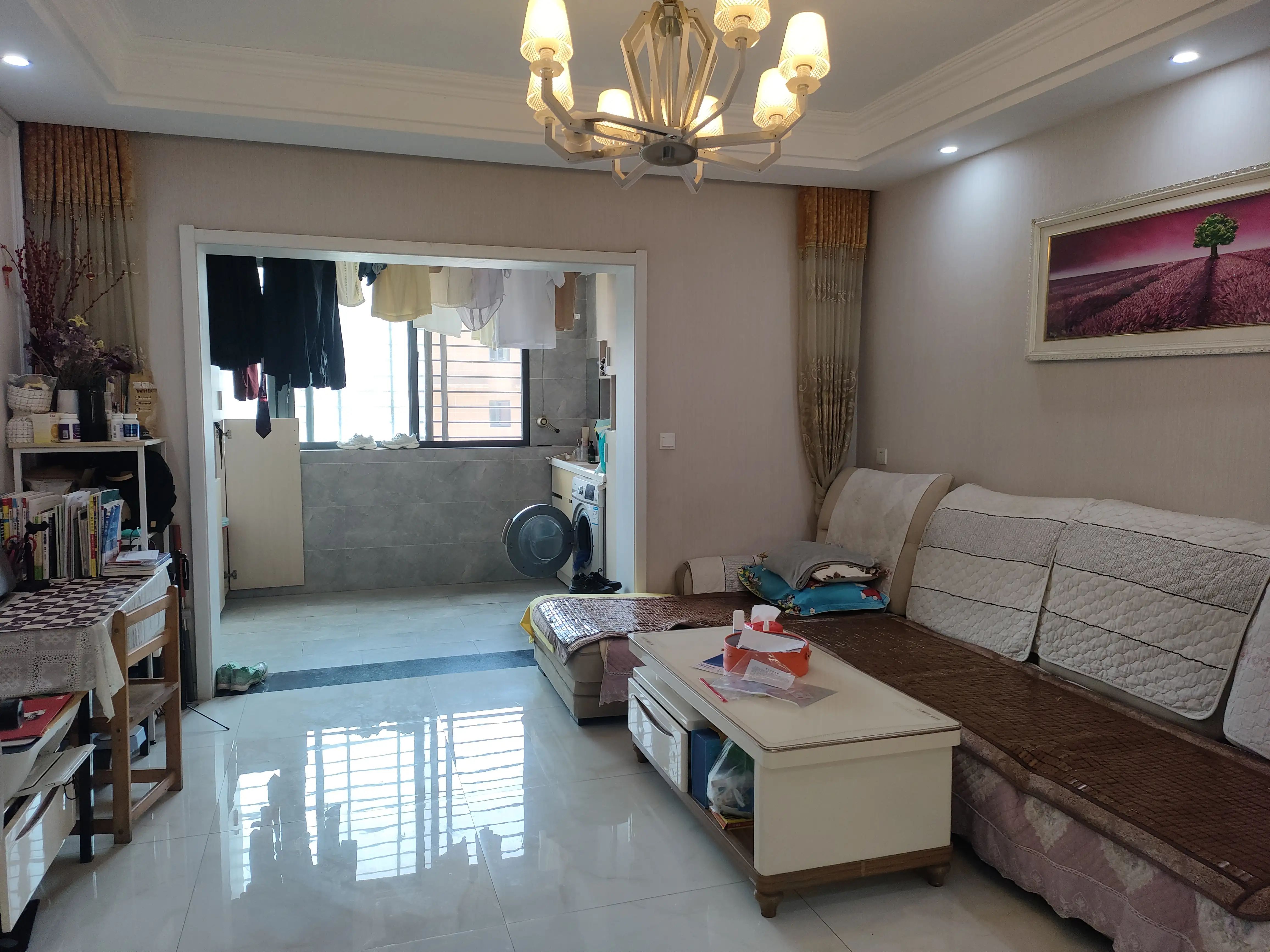 满庭春3室2卫精装修保养完好拎包即住！