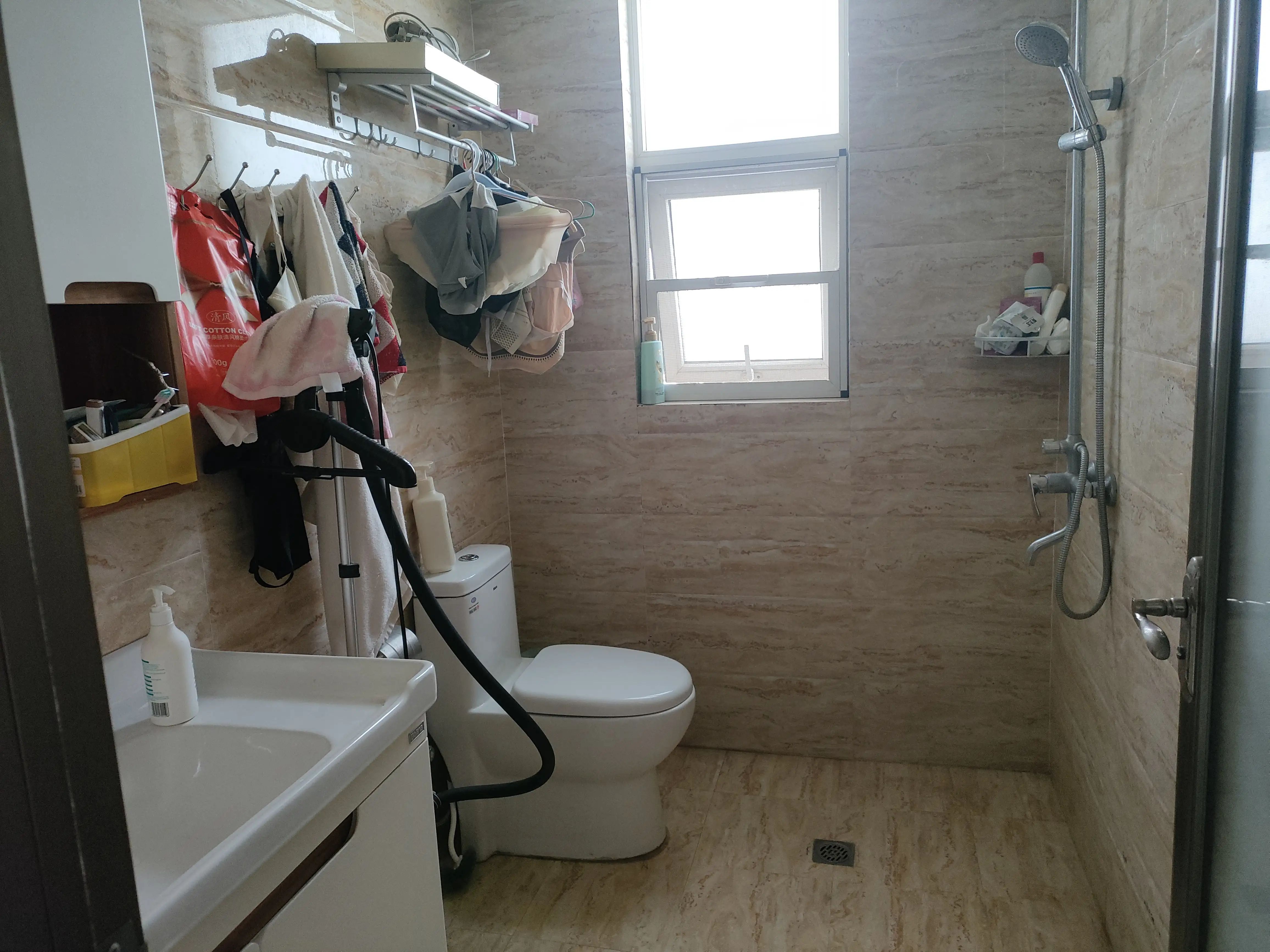 满庭春3室2卫精装修保养完好拎包即住！