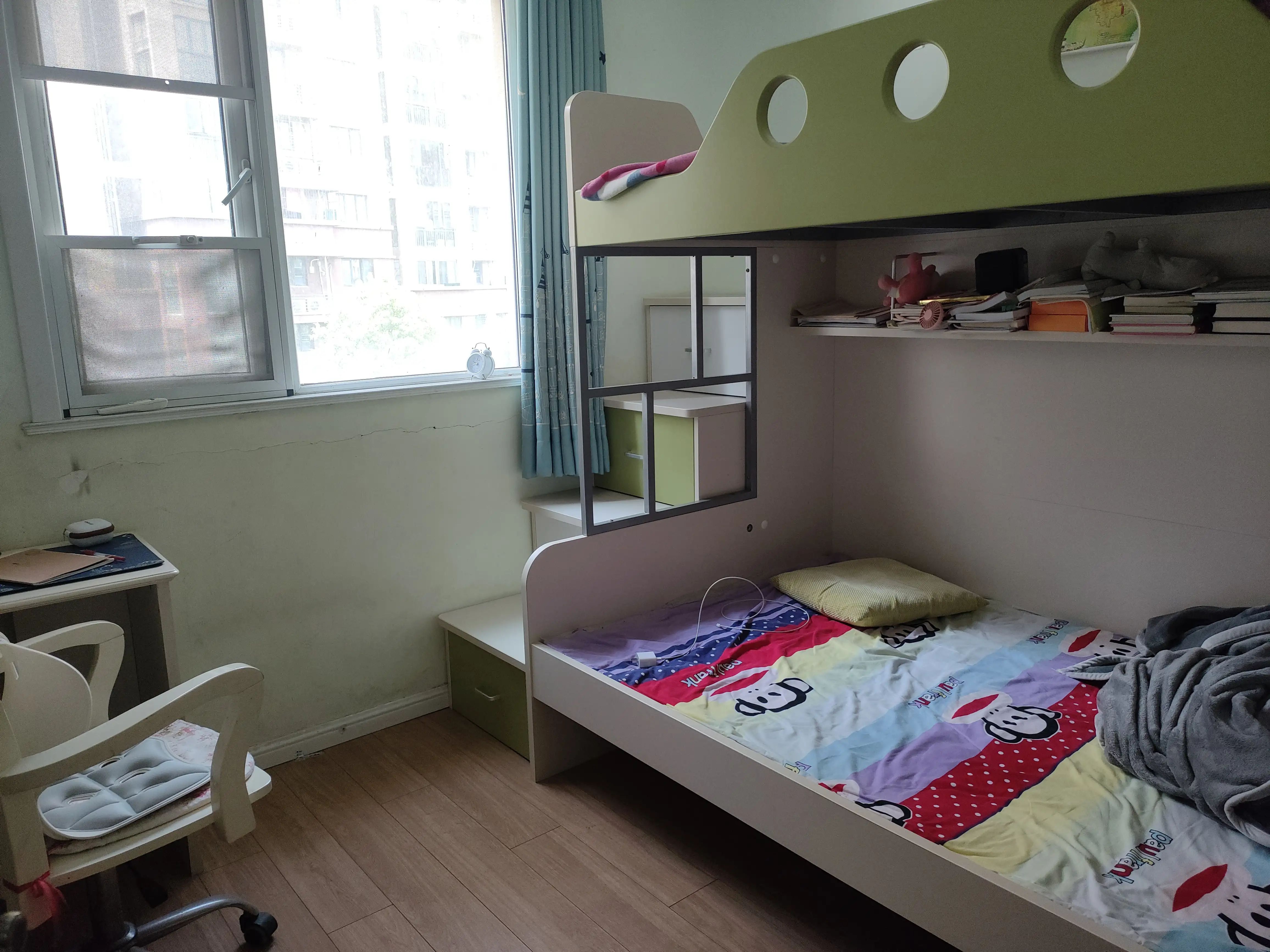 满庭春3室2卫精装修保养完好拎包即住！