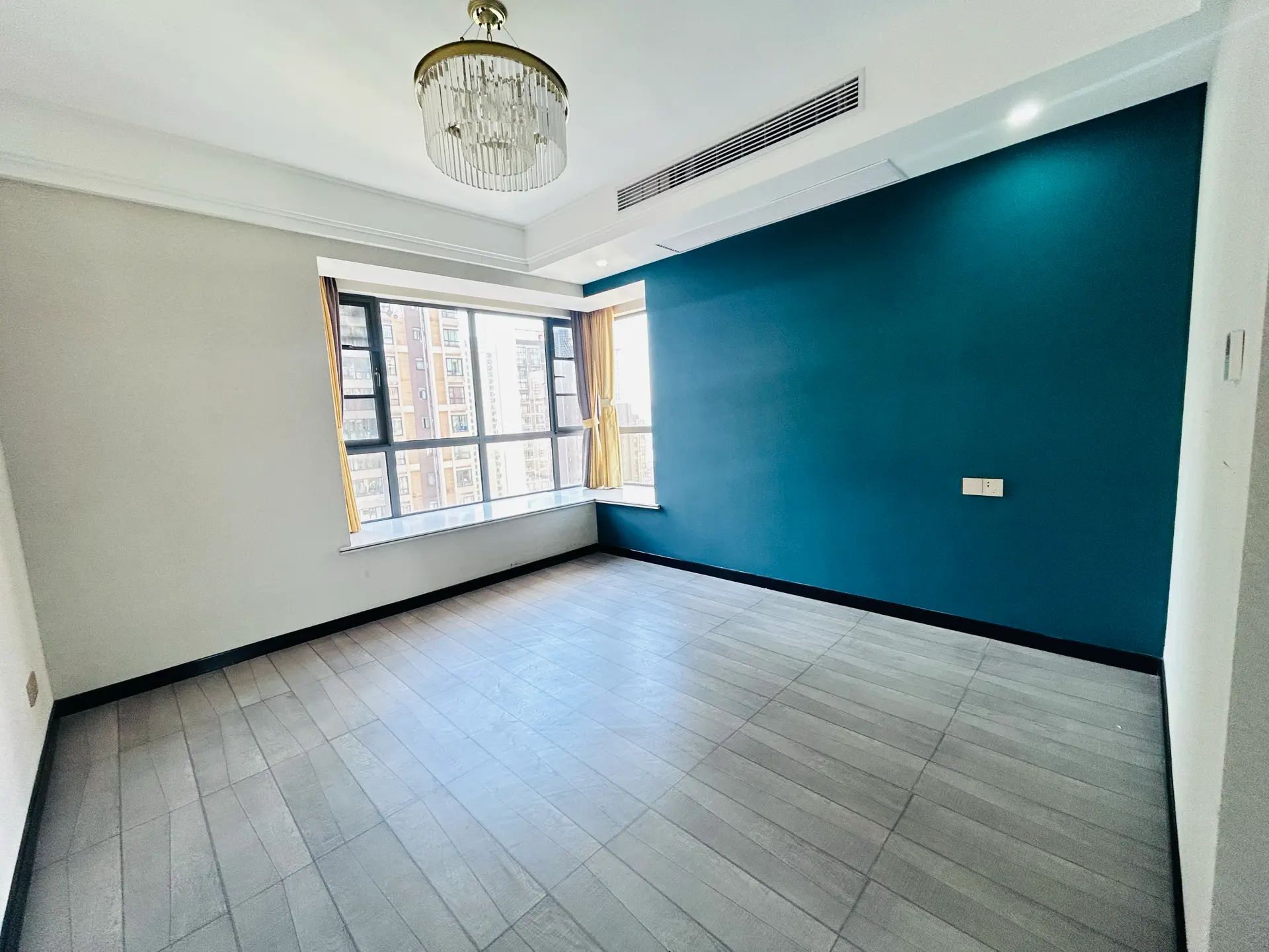 和合国际城全新精装修3室2厅2卫拎包即住！