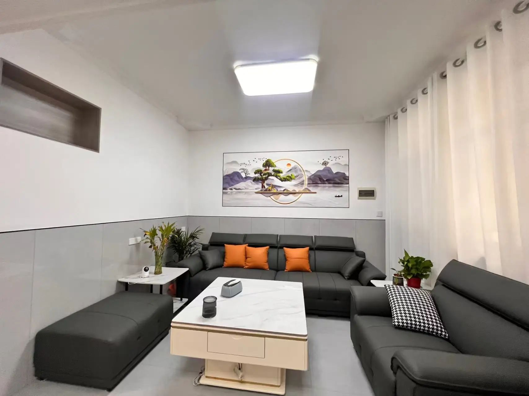 大洪不动产证在手全新装修的私房 68万优价出售  340平米  上下5层