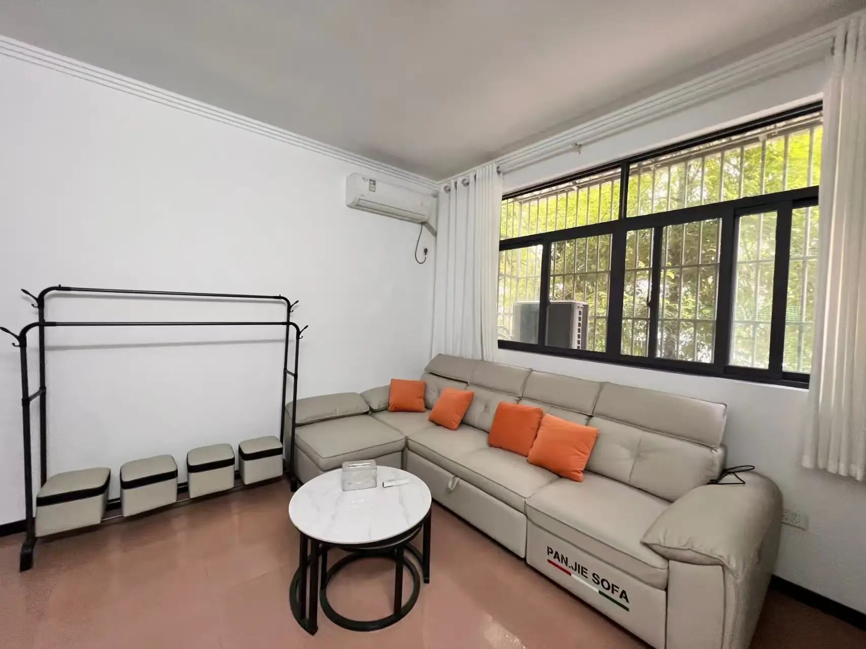 大洪不动产证在手全新装修的私房68万优价出售340平米上下5层